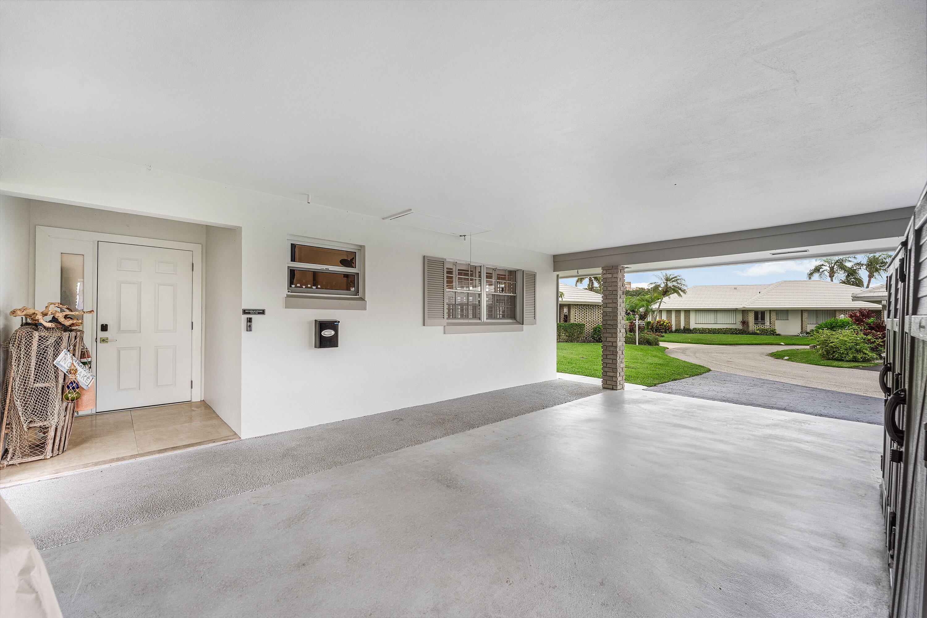 362 Yorktowne, Atlantis FL 33462