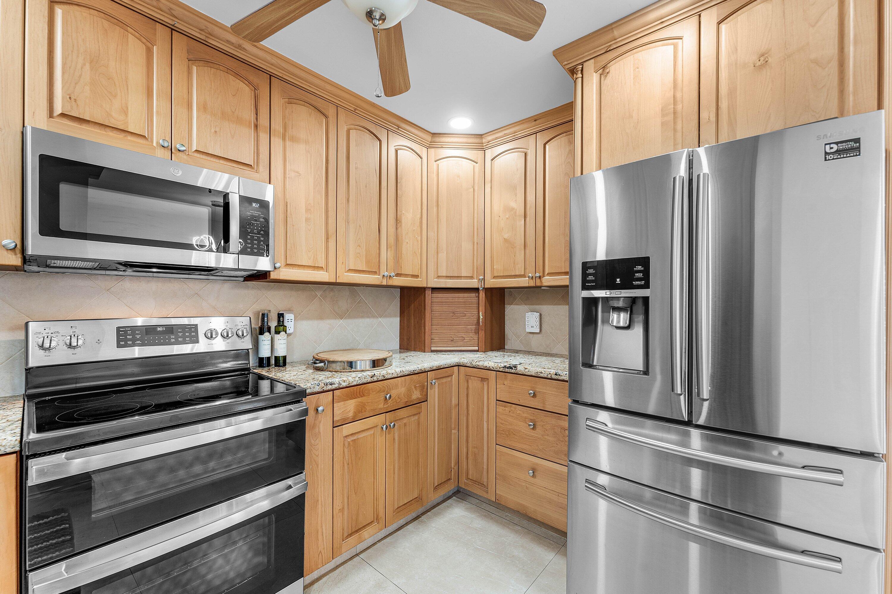 362 Yorktowne, Atlantis FL 33462