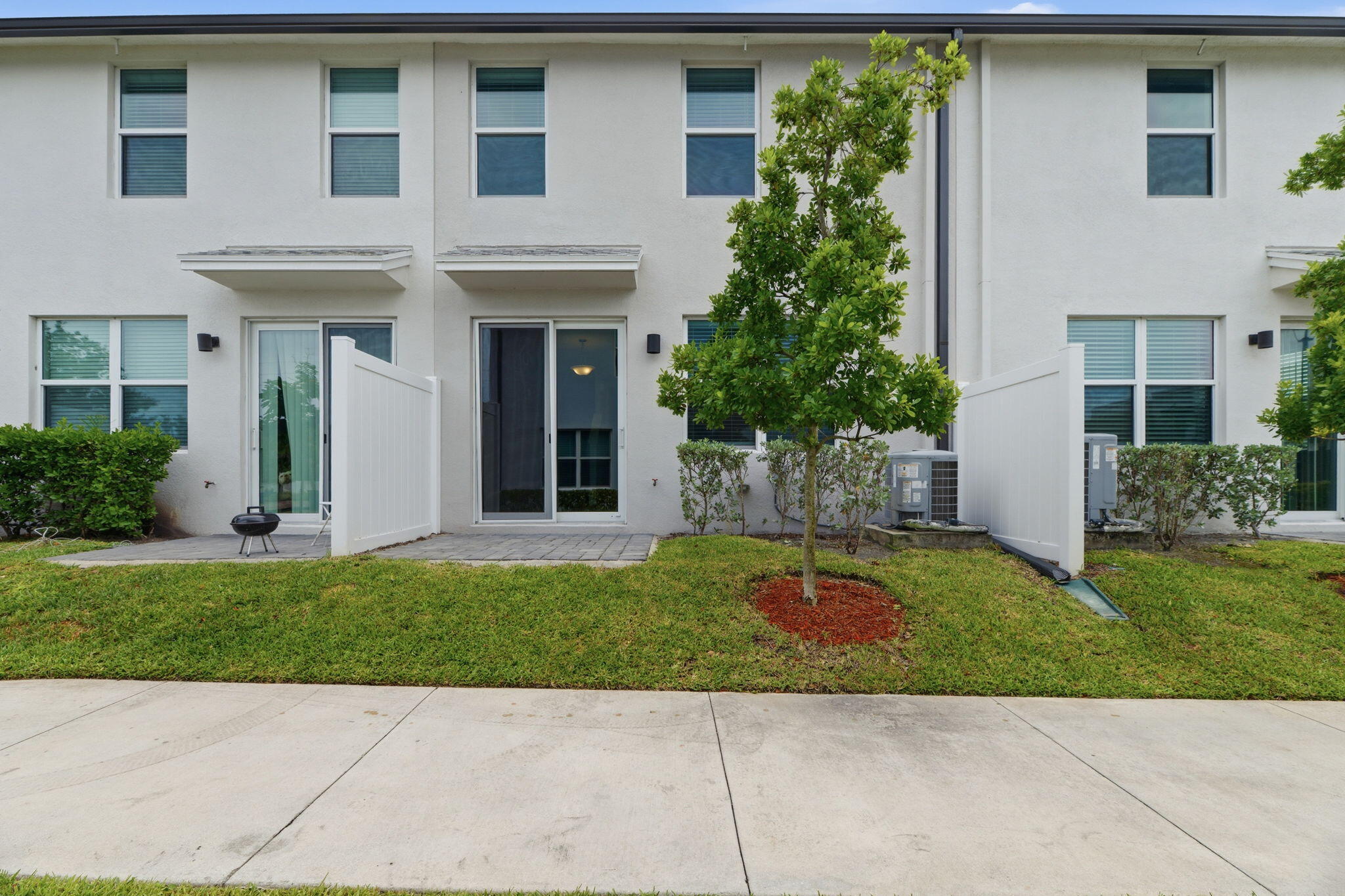 4046 HOT SPRINGS, Palm Springs FL 33461