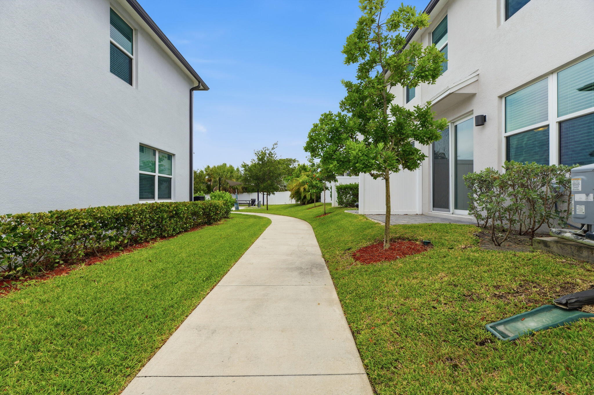 4046 HOT SPRINGS, Palm Springs FL 33461