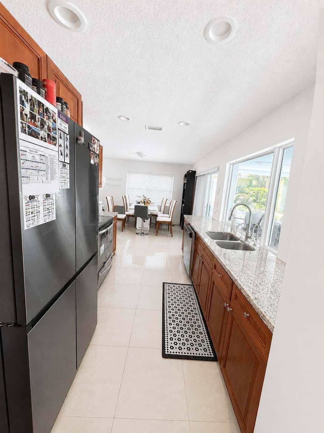4291 NW 42nd, Lauderdale Lakes FL 33319