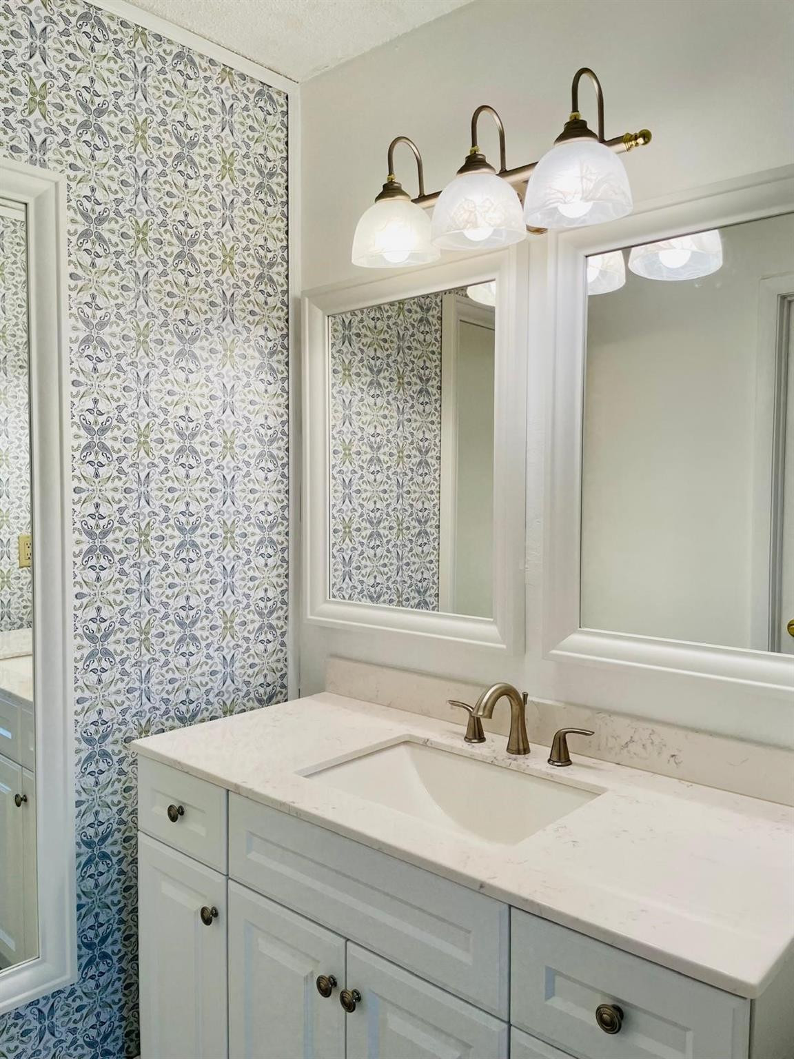 1101 RIVER REACH #215, Fort Lauderdale FL 33315