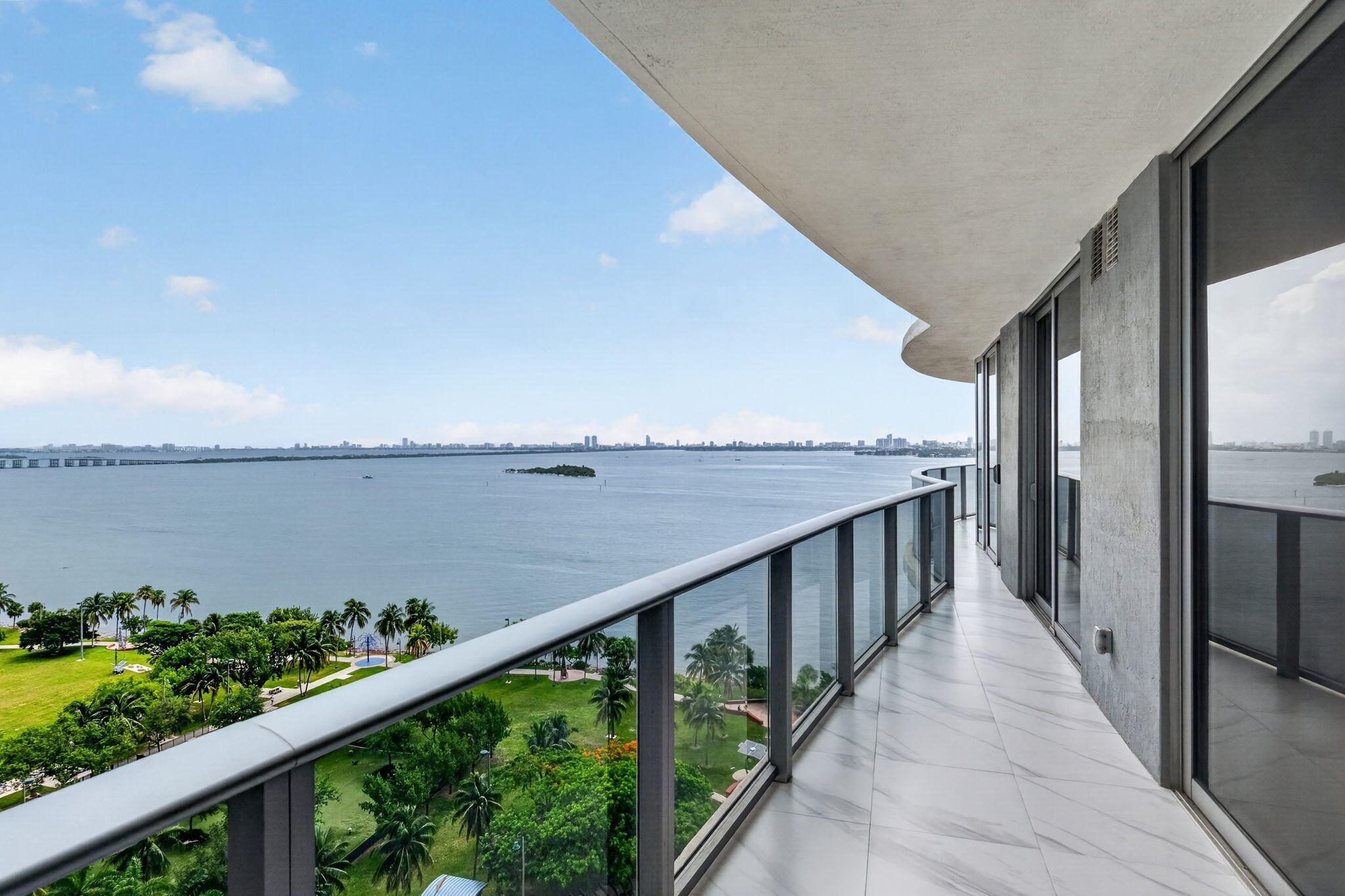 488 NE 18th #1515, Miami FL 33132