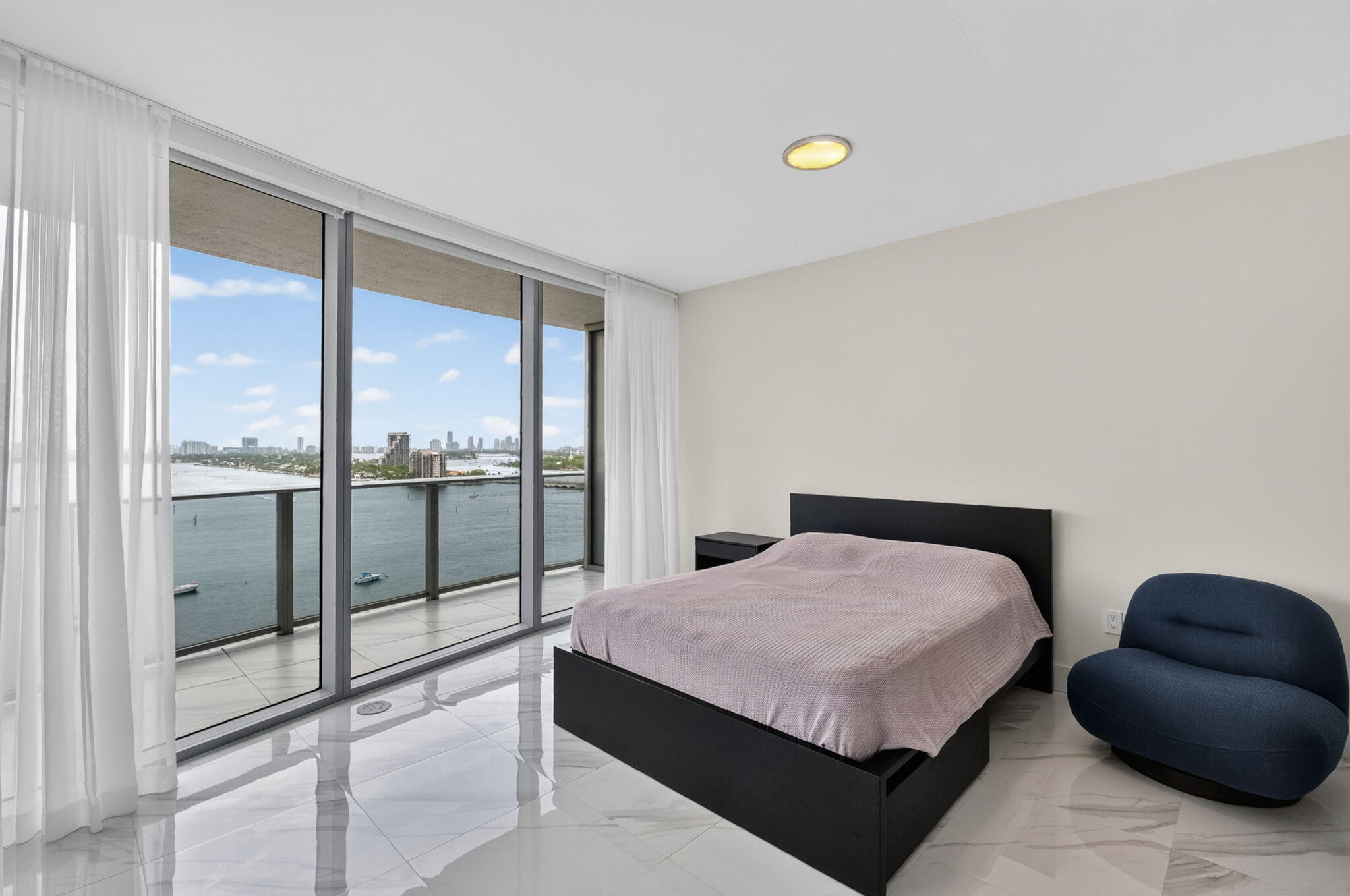 488 NE 18th #1515, Miami FL 33132