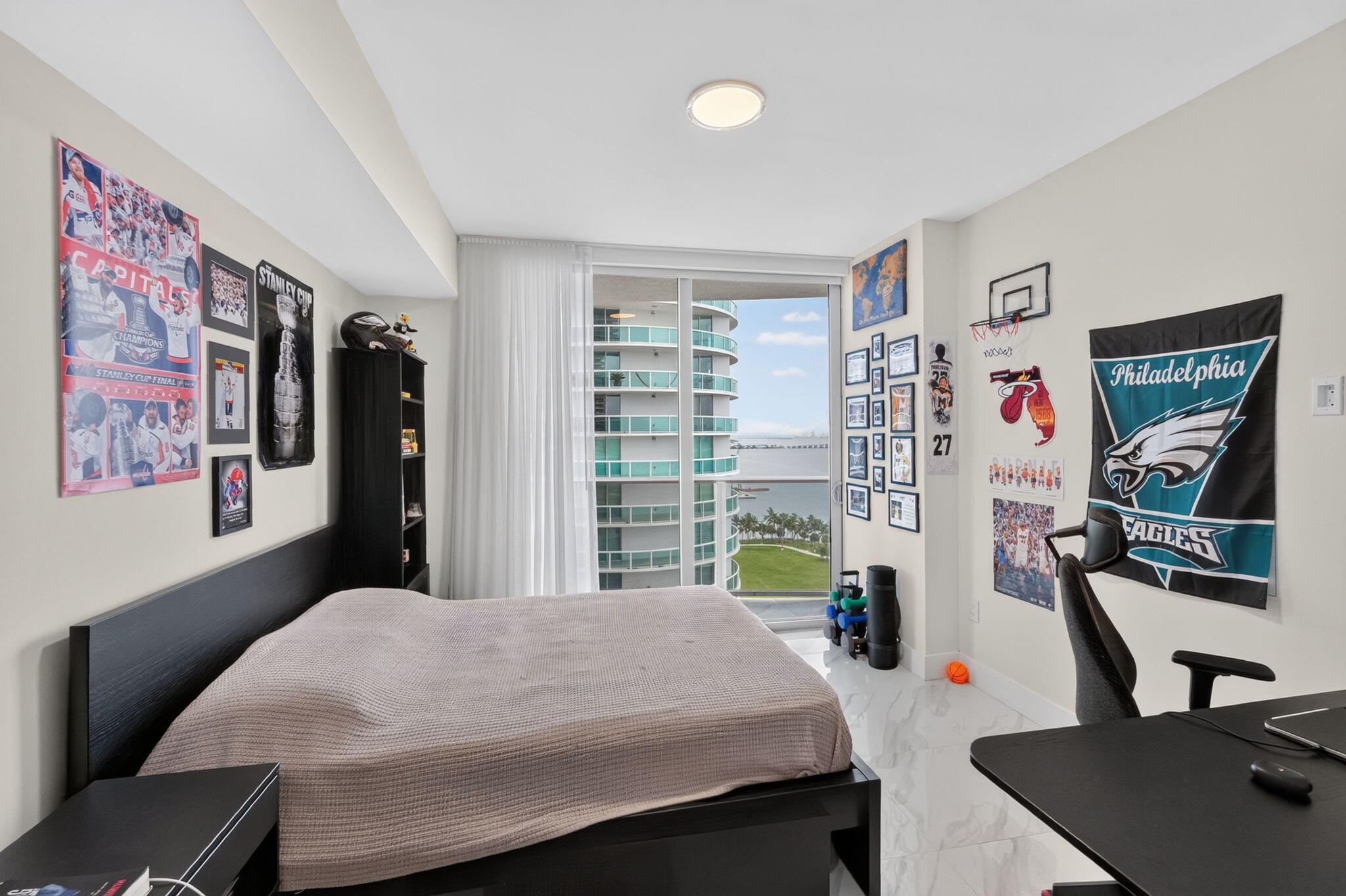 488 NE 18th #1515, Miami FL 33132
