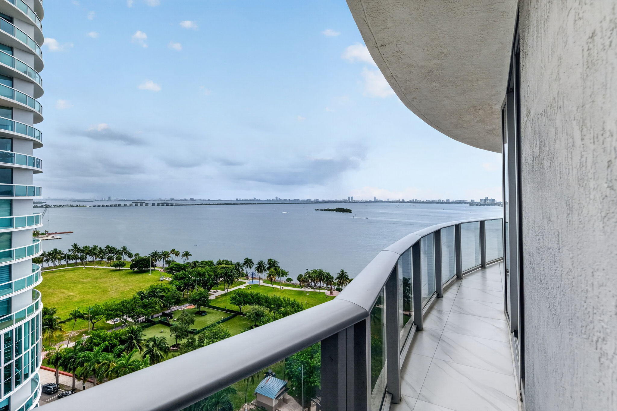 488 NE 18th #1515, Miami FL 33132
