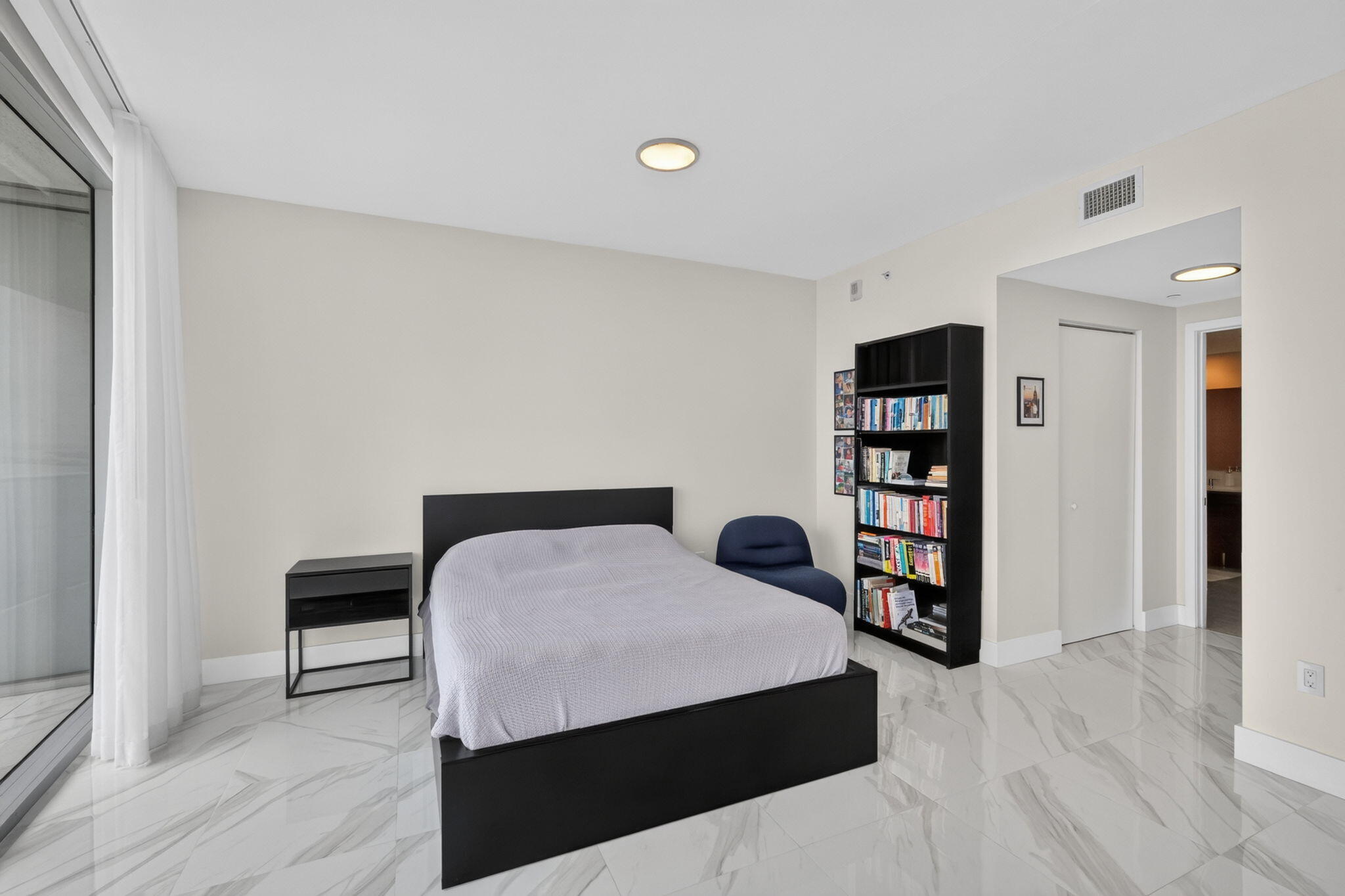 488 NE 18th #1515, Miami FL 33132