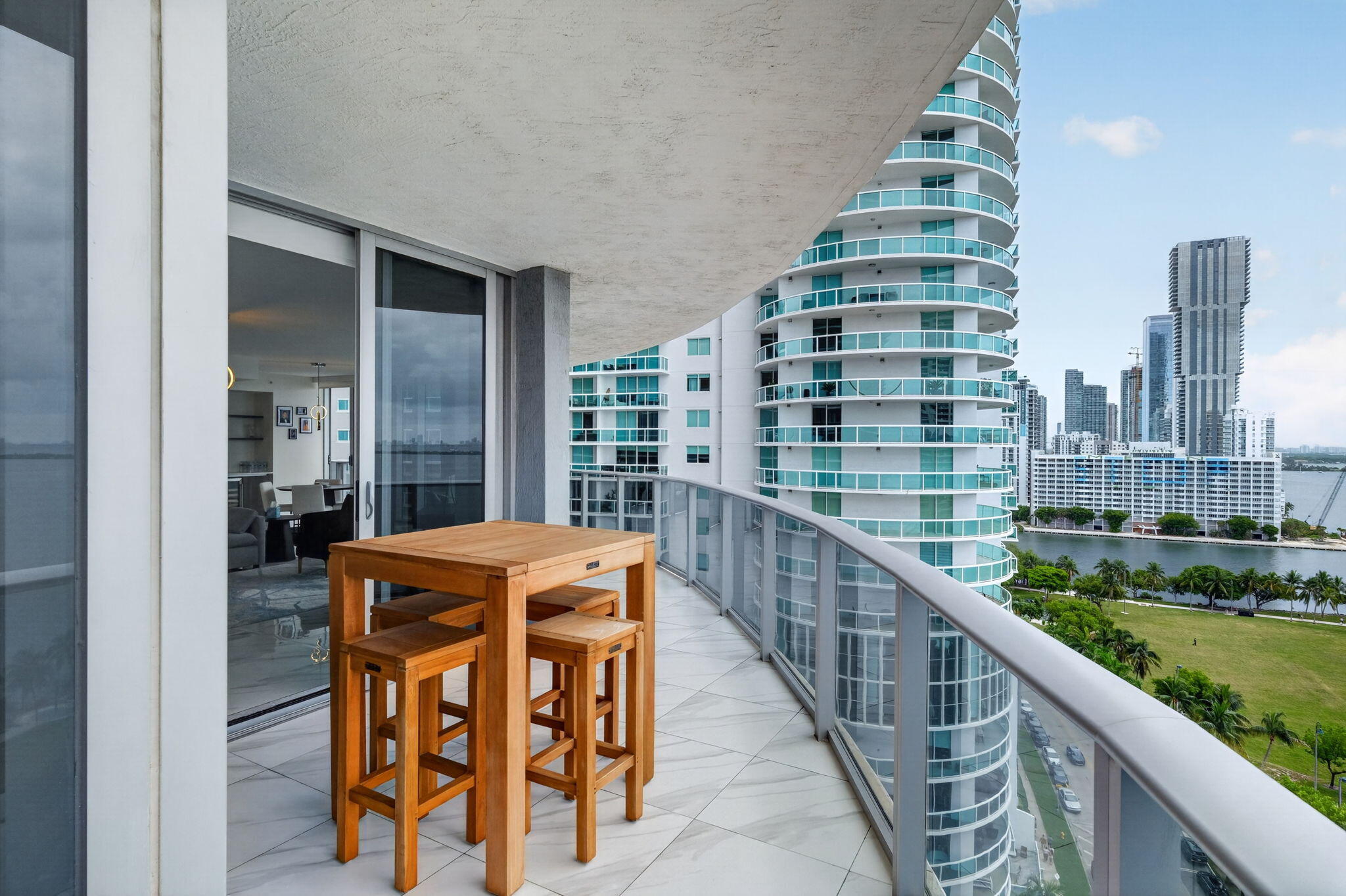 488 NE 18th #1515, Miami FL 33132