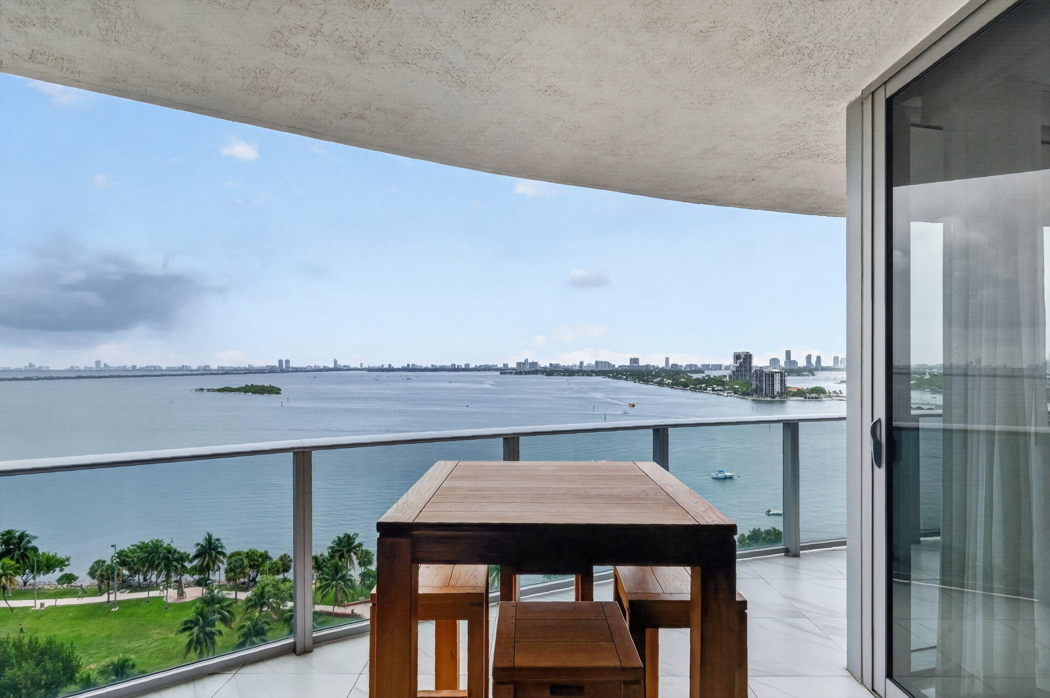 488 NE 18th #1515, Miami FL 33132