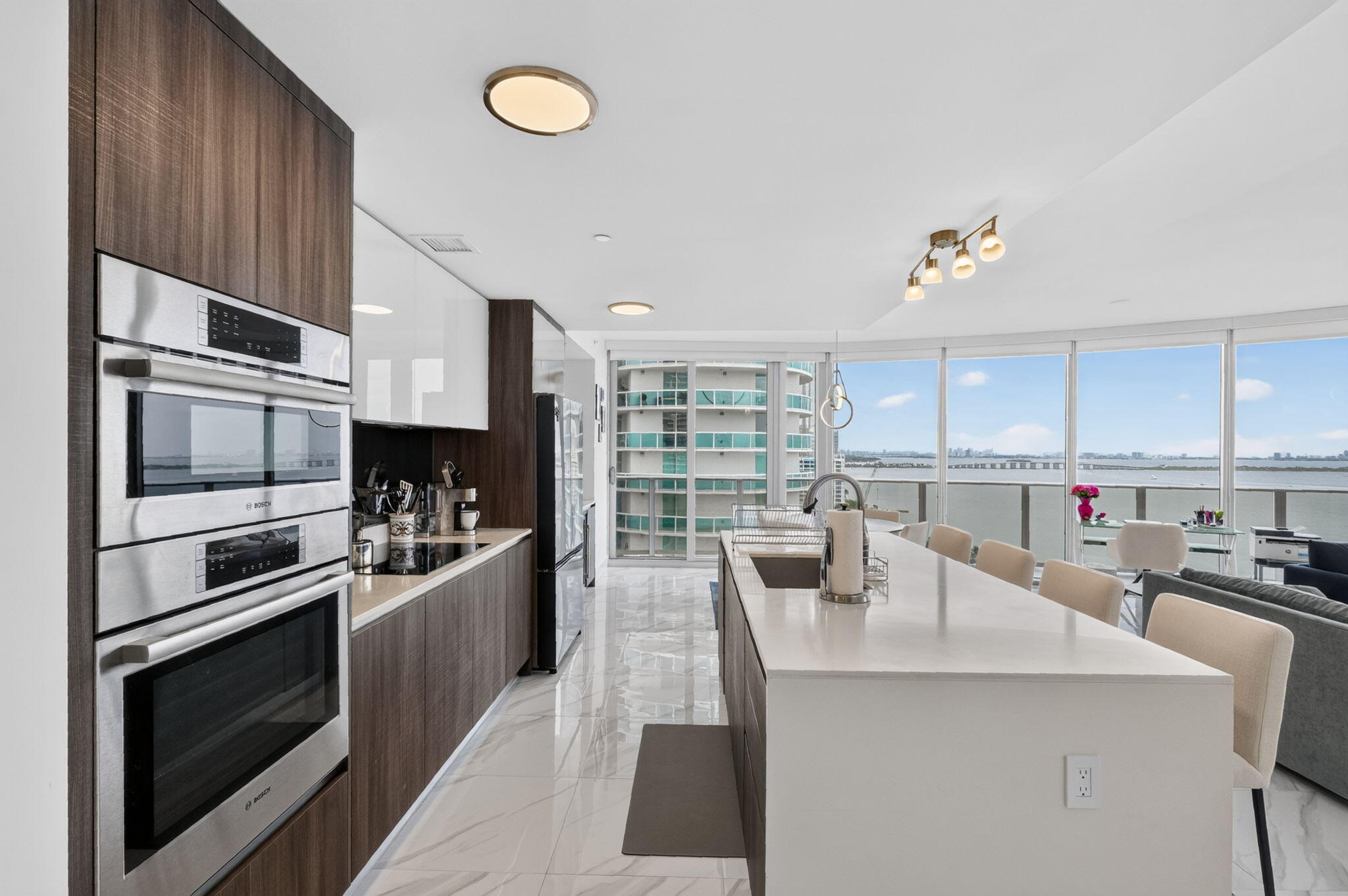 488 NE 18th #1515, Miami FL 33132