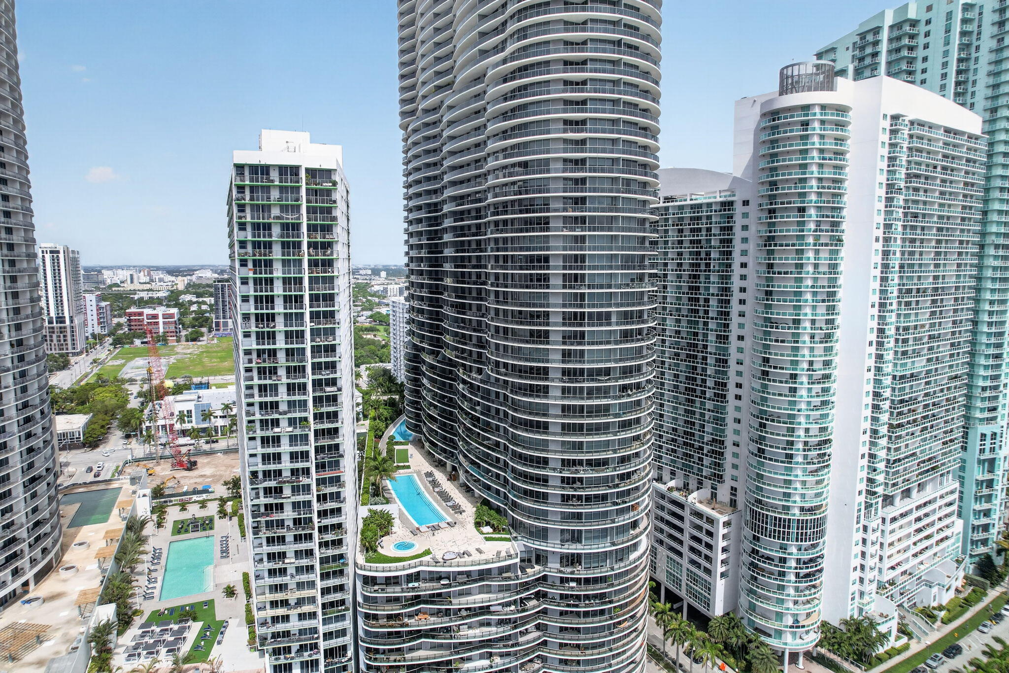 488 NE 18th #1515, Miami FL 33132