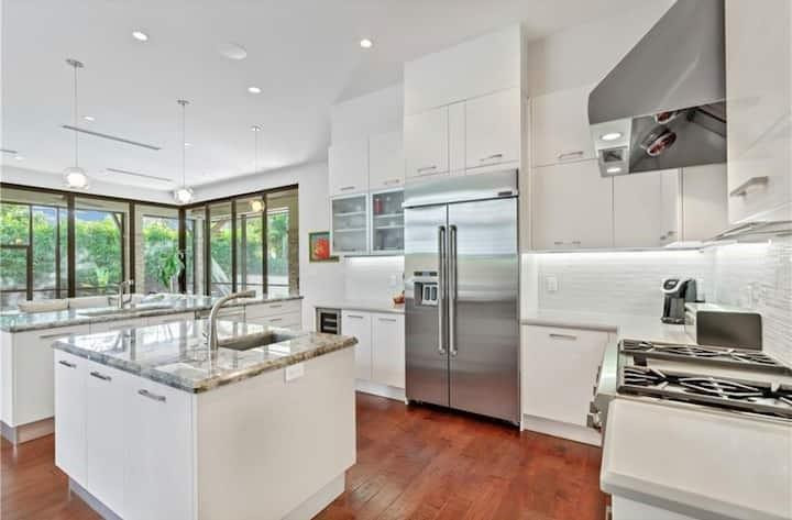 404 NE 13th, Fort Lauderdale FL 33301