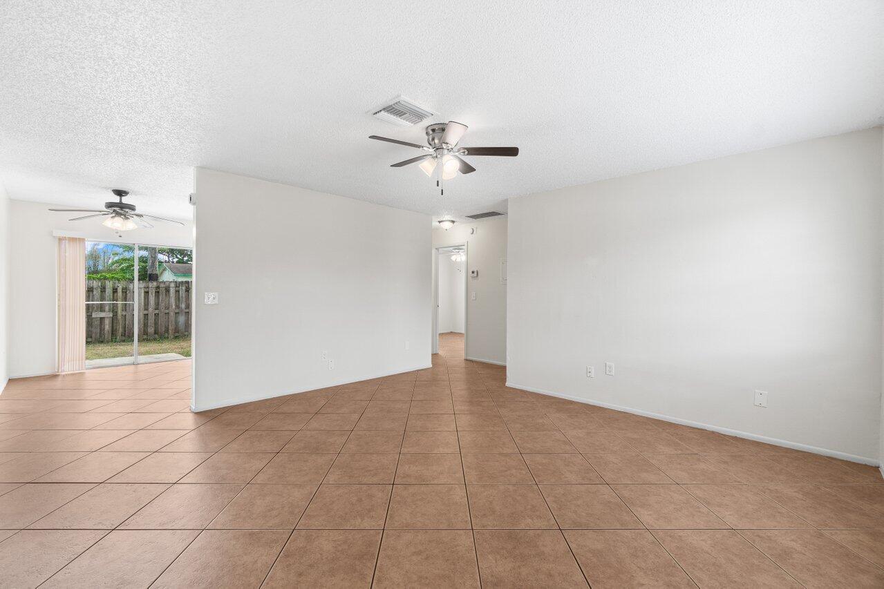 4764 Gulfstream, Lake Worth FL 33460