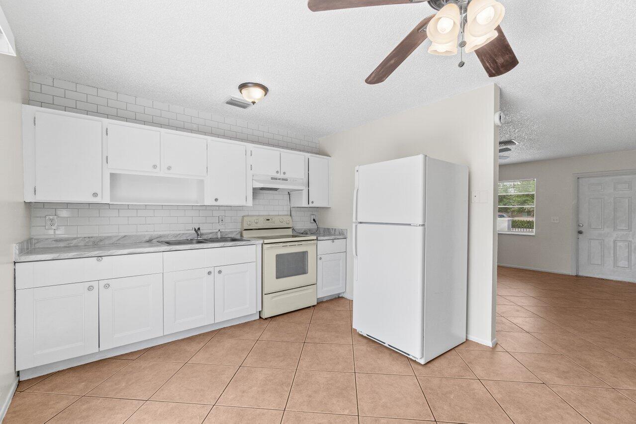 4764 Gulfstream, Lake Worth FL 33460