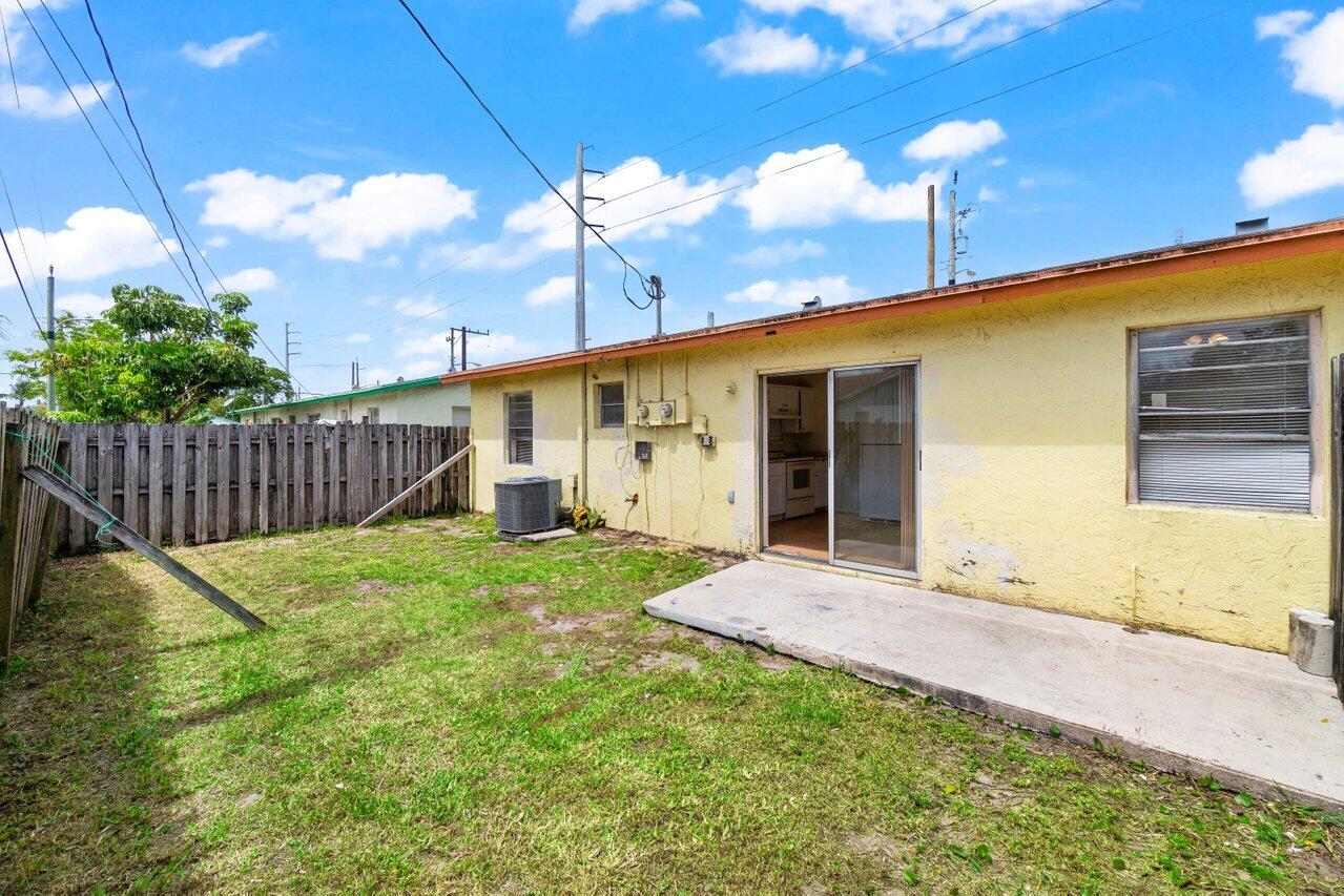 4764 Gulfstream, Lake Worth FL 33460