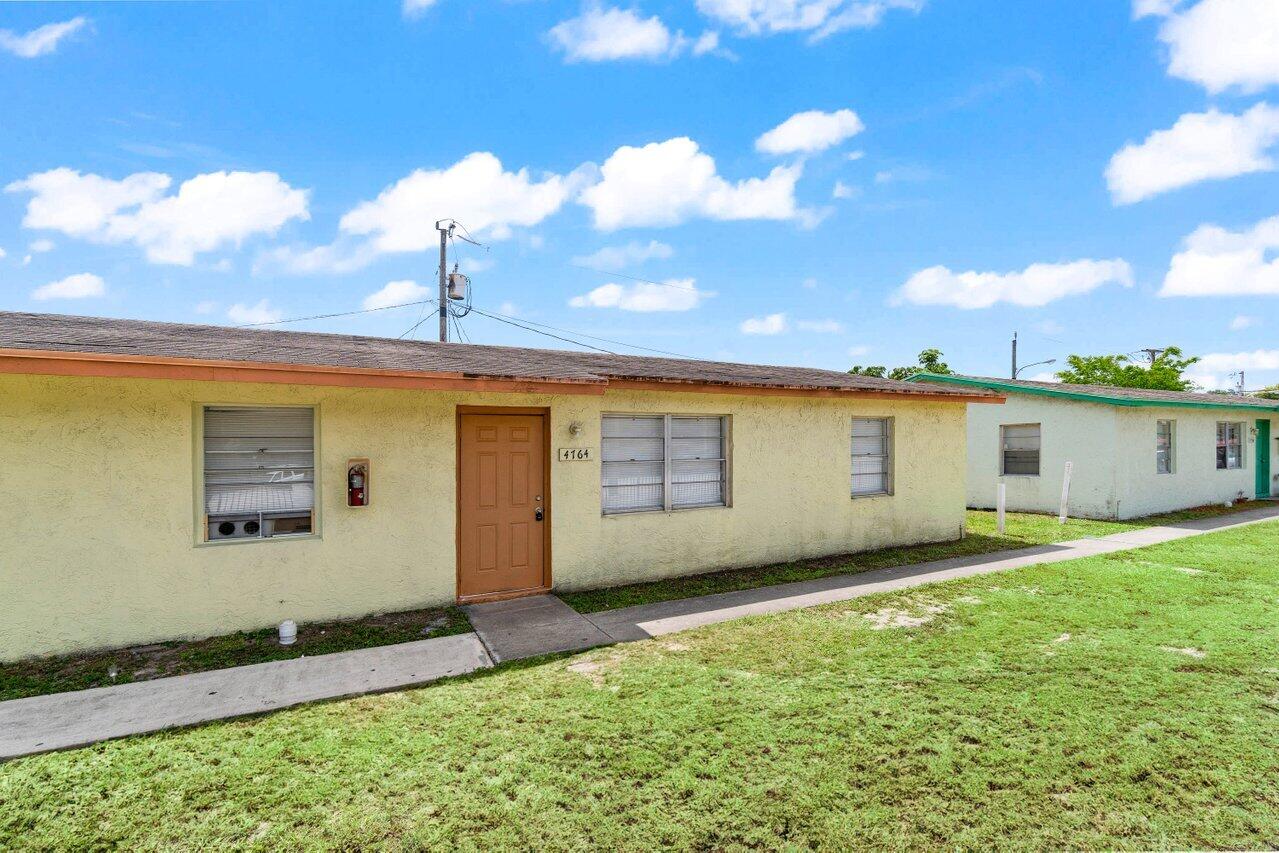 4764 Gulfstream, Lake Worth FL 33460
