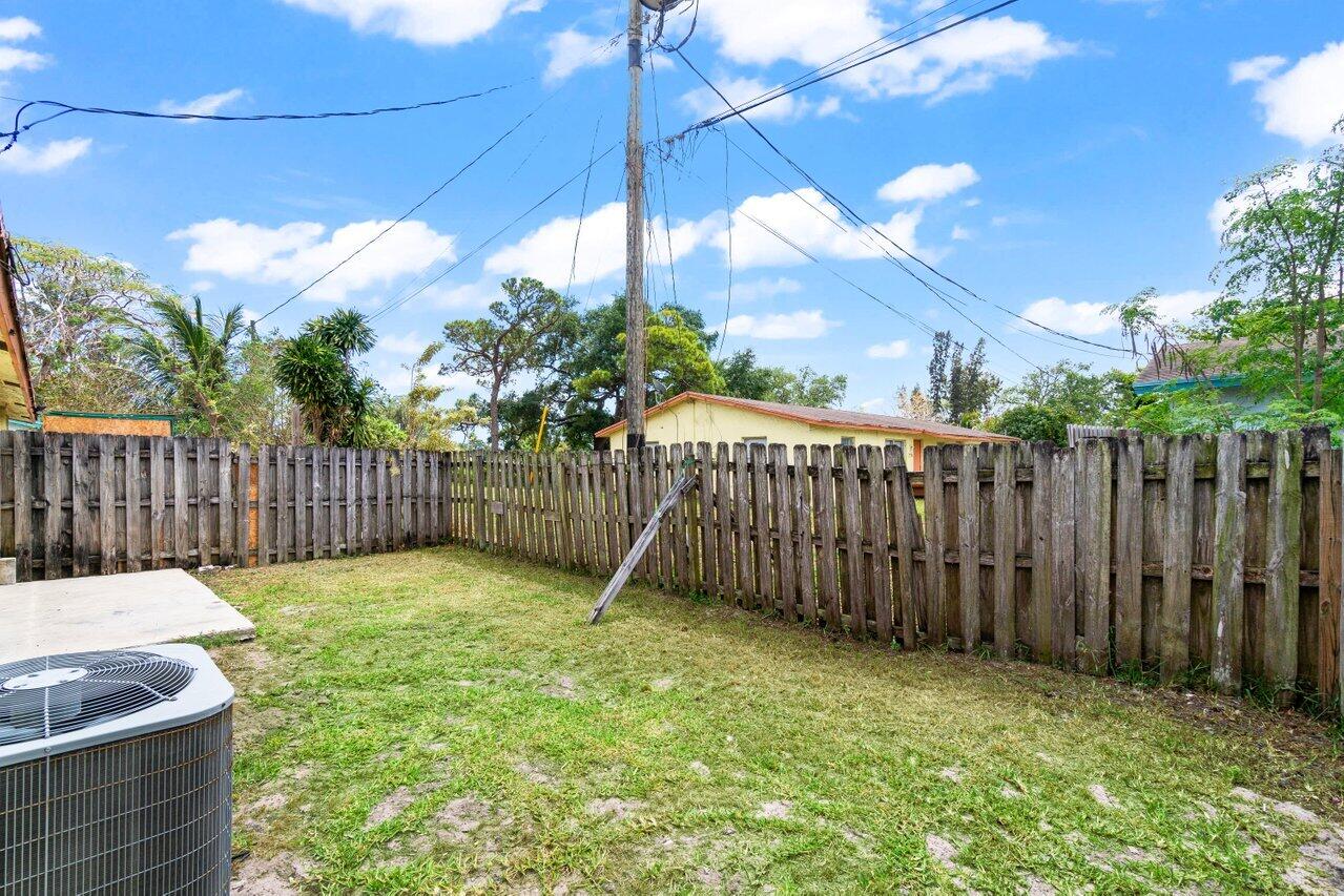 4764 Gulfstream, Lake Worth FL 33460