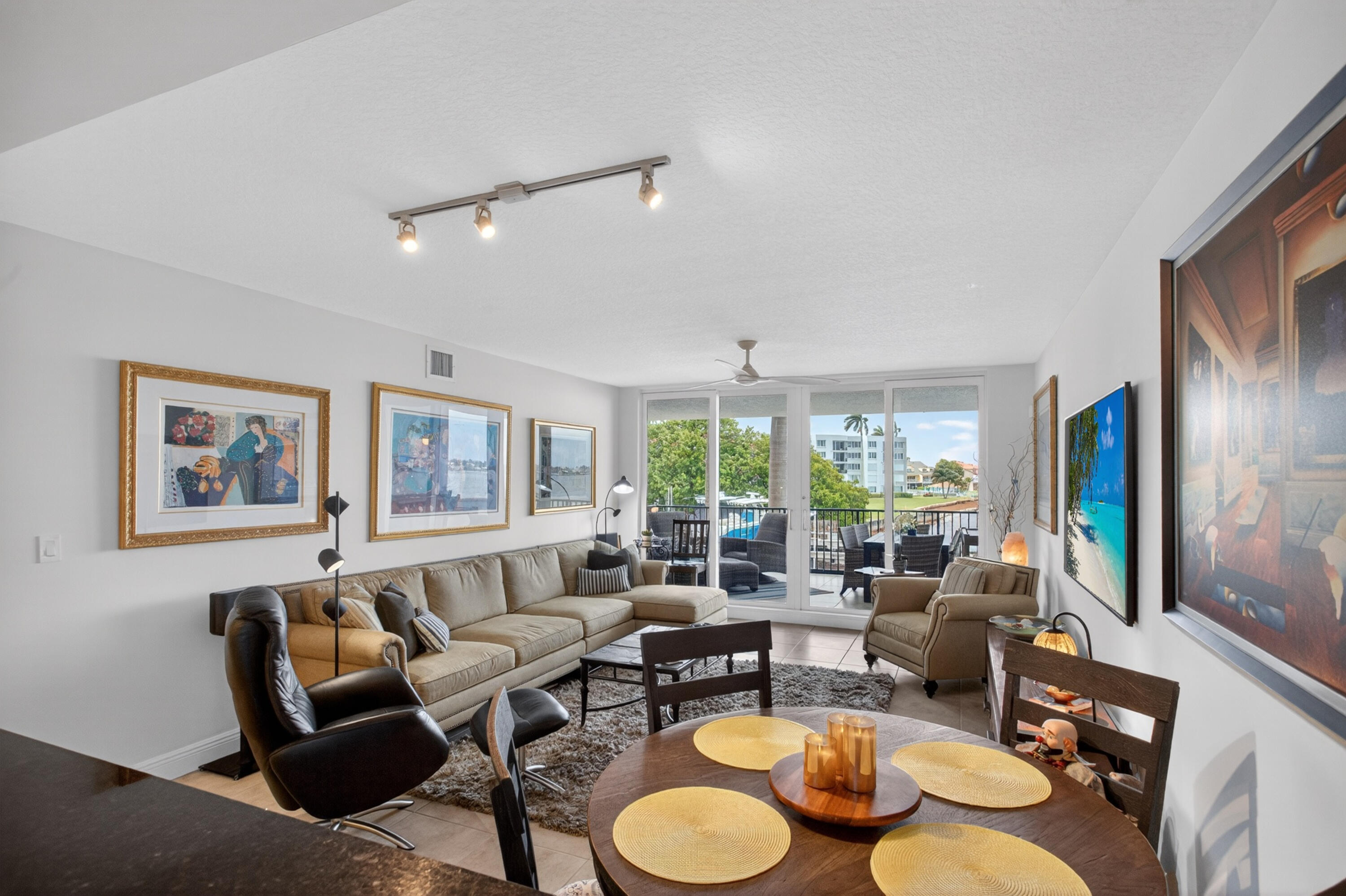 2700 S Federal #203, Boynton Beach FL 33435