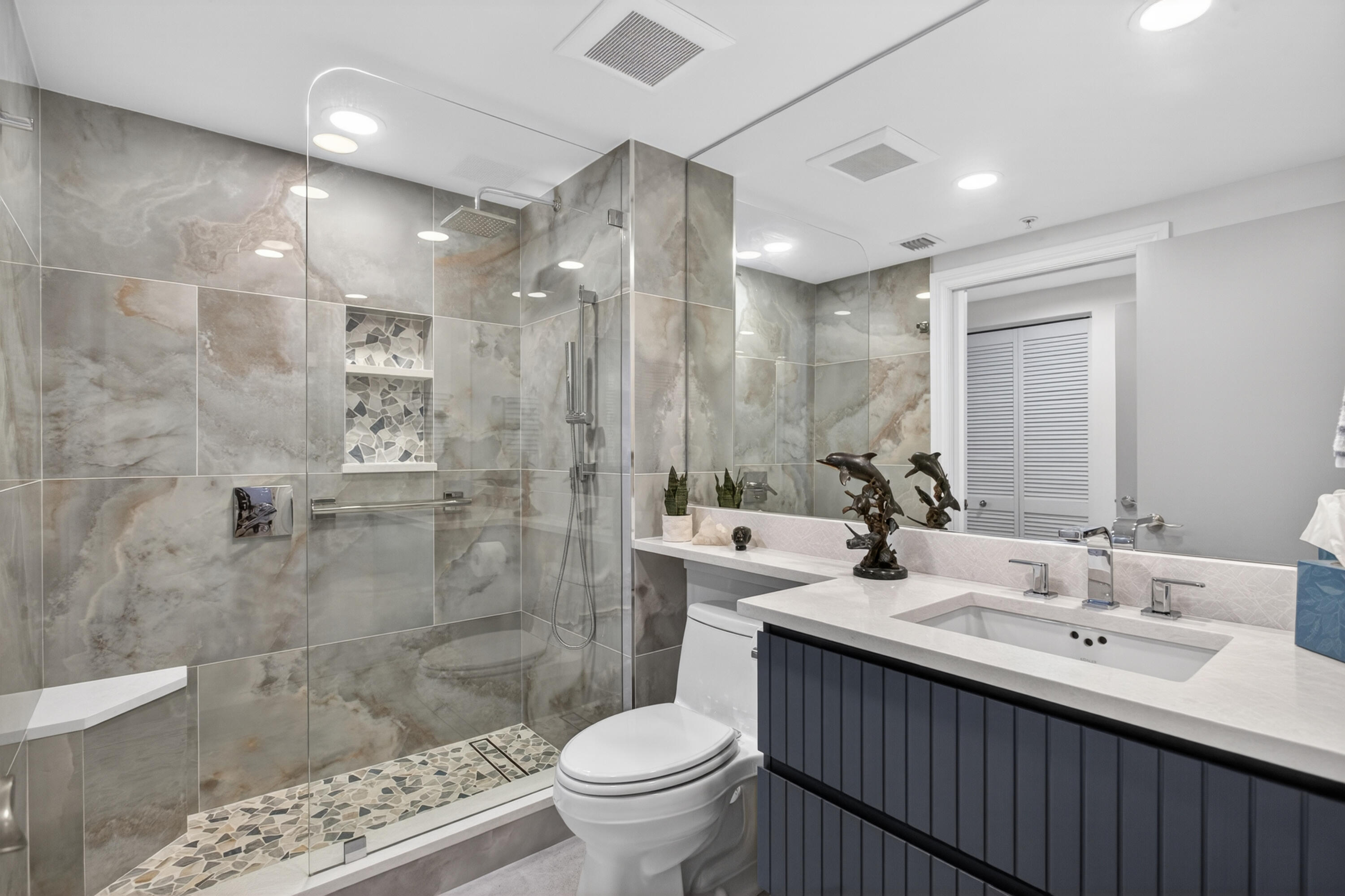 2700 S Federal #203, Boynton Beach FL 33435