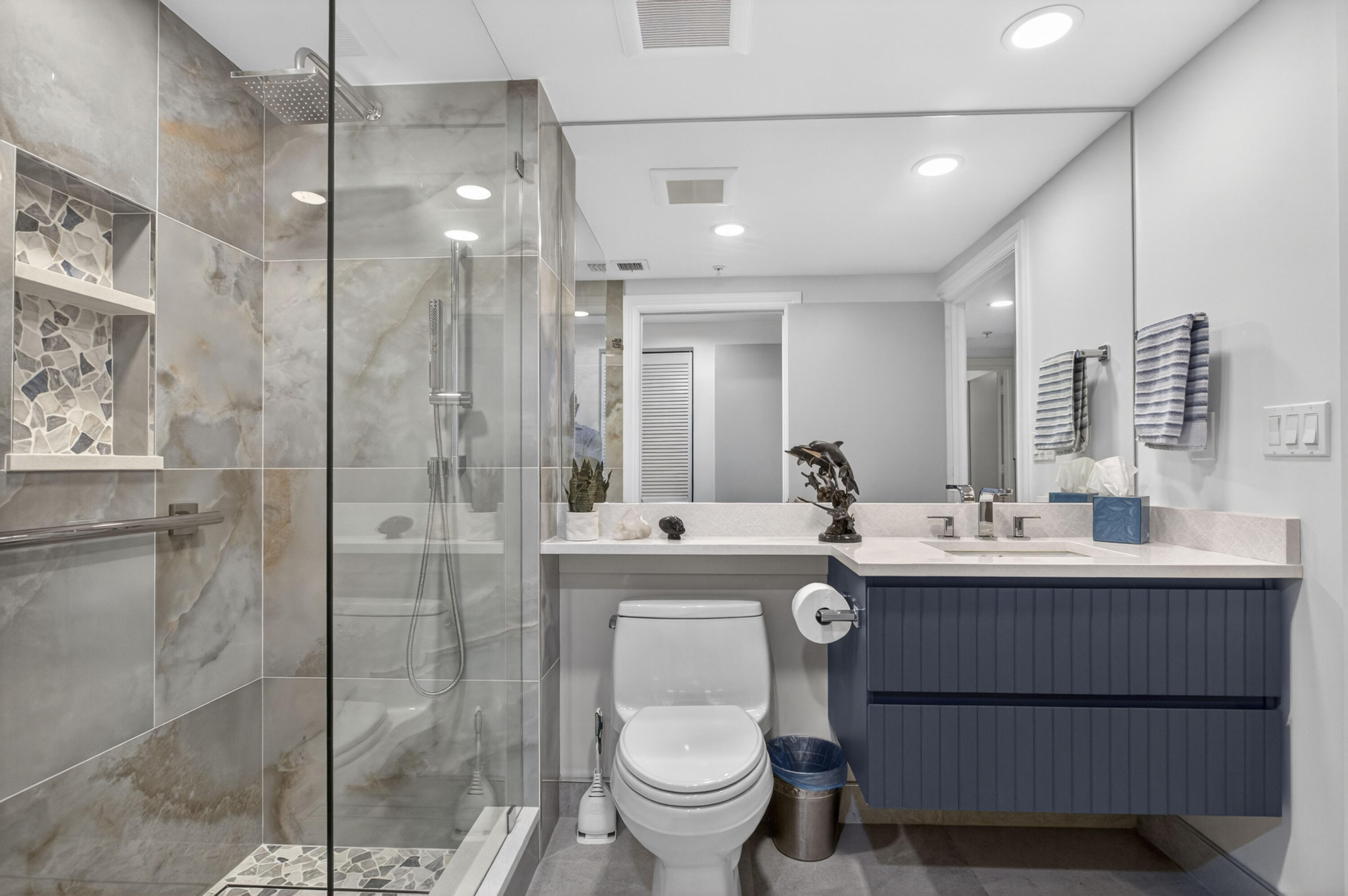 2700 S Federal #203, Boynton Beach FL 33435