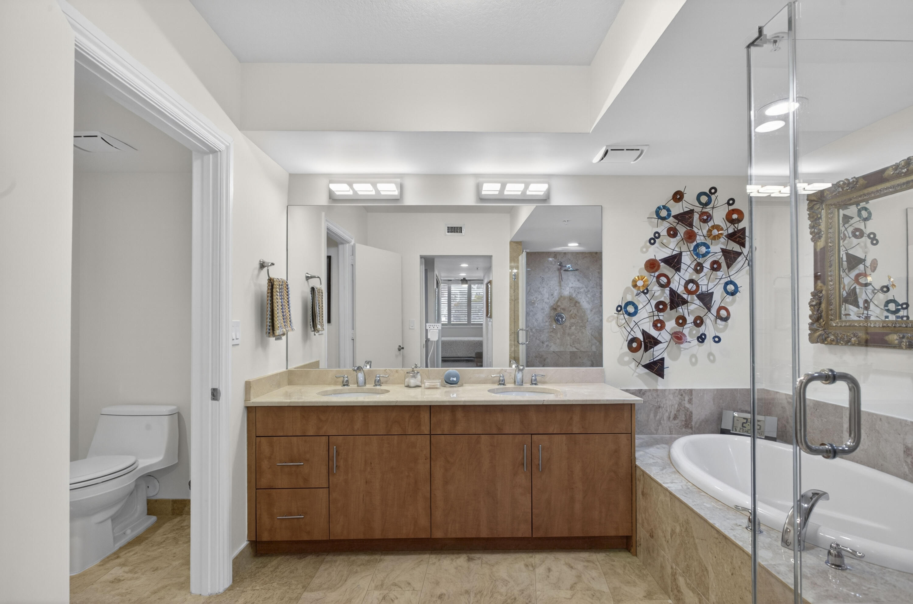 2700 S Federal #203, Boynton Beach FL 33435