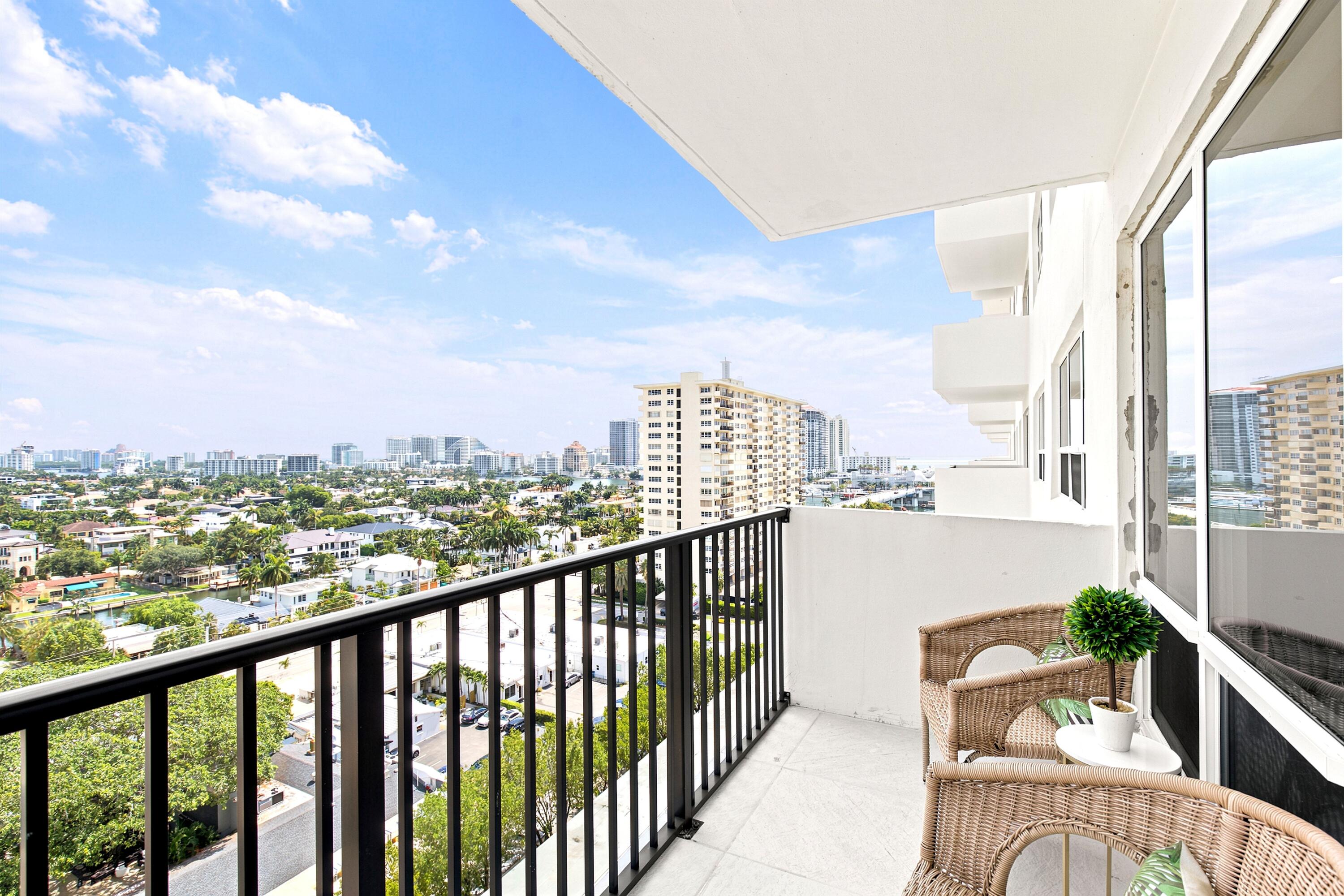 340 Sunset #1502, Fort Lauderdale FL 33301