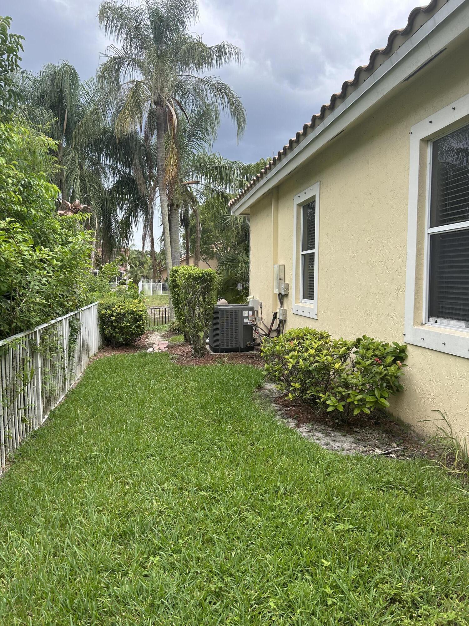 8192 NW 42nd, Coral Springs FL 33065