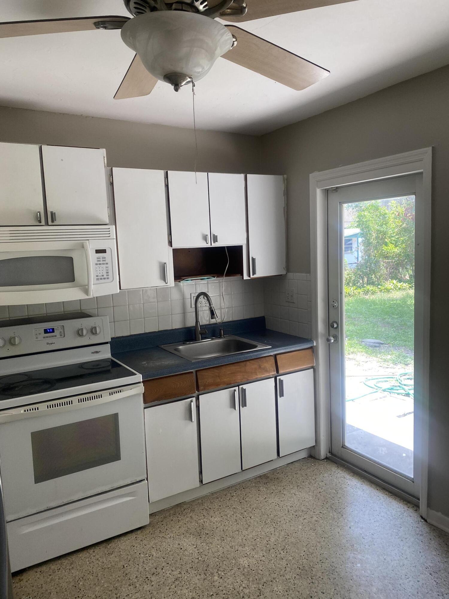 917 S Ridge, Lake Worth FL 33460