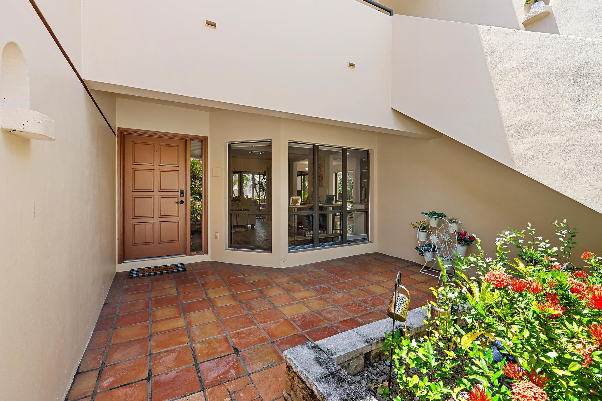 111 Waterview #1110, Palm Beach Gardens FL 33418