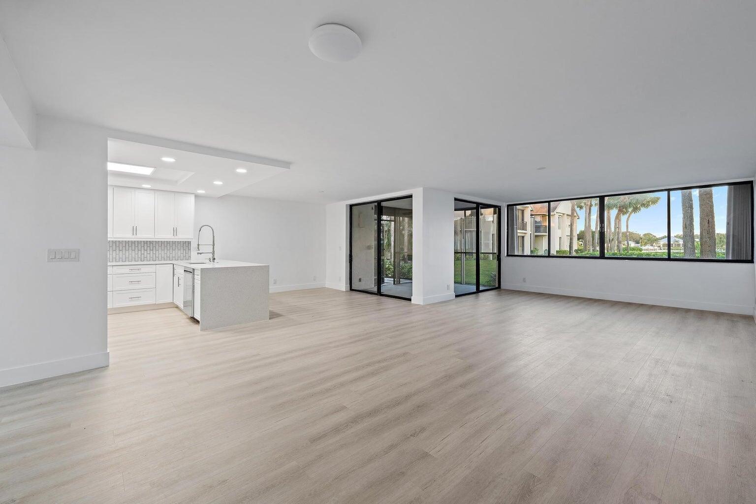 10459 SE Terrapin, Jupiter FL 33469