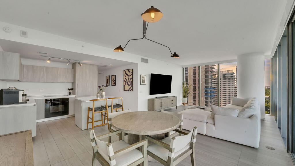 3131 NE 7th #2206, Miami FL 33137