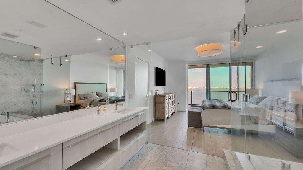 3131 NE 7th #2206, Miami FL 33137