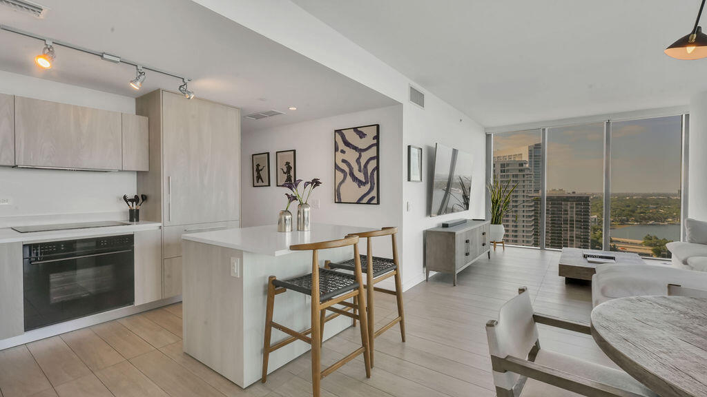 3131 NE 7th #2206, Miami FL 33137