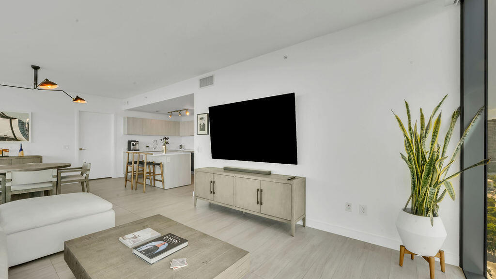 3131 NE 7th #2206, Miami FL 33137