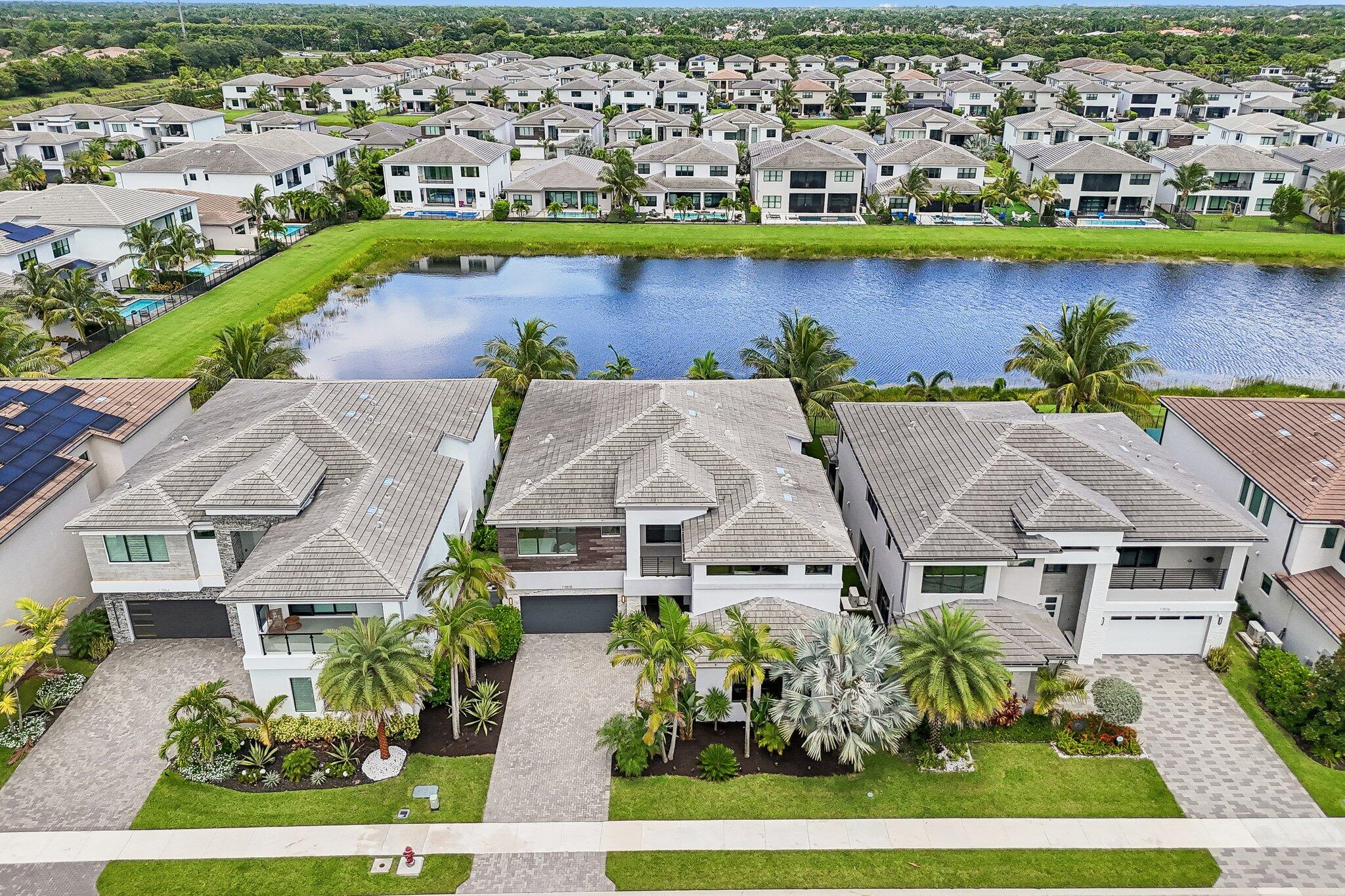 17070 Rainbow Falls, Boca Raton FL 33496