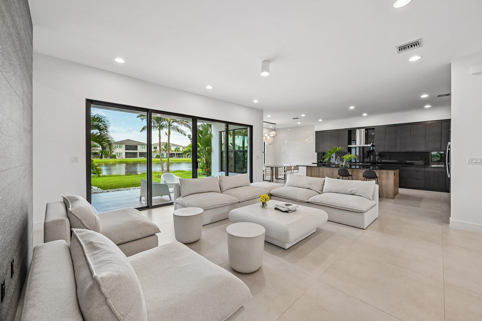 17070 Rainbow Falls, Boca Raton FL 33496
