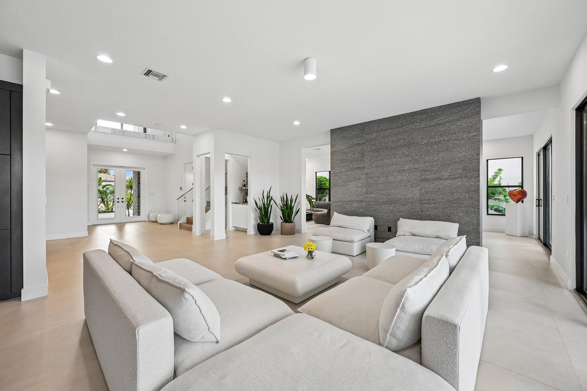 17070 Rainbow Falls, Boca Raton FL 33496
