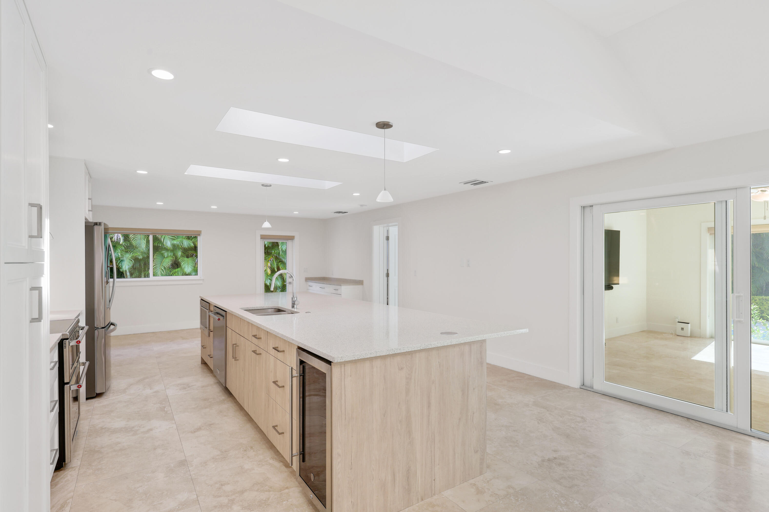 1386 S Atlantic, Lantana FL 33462