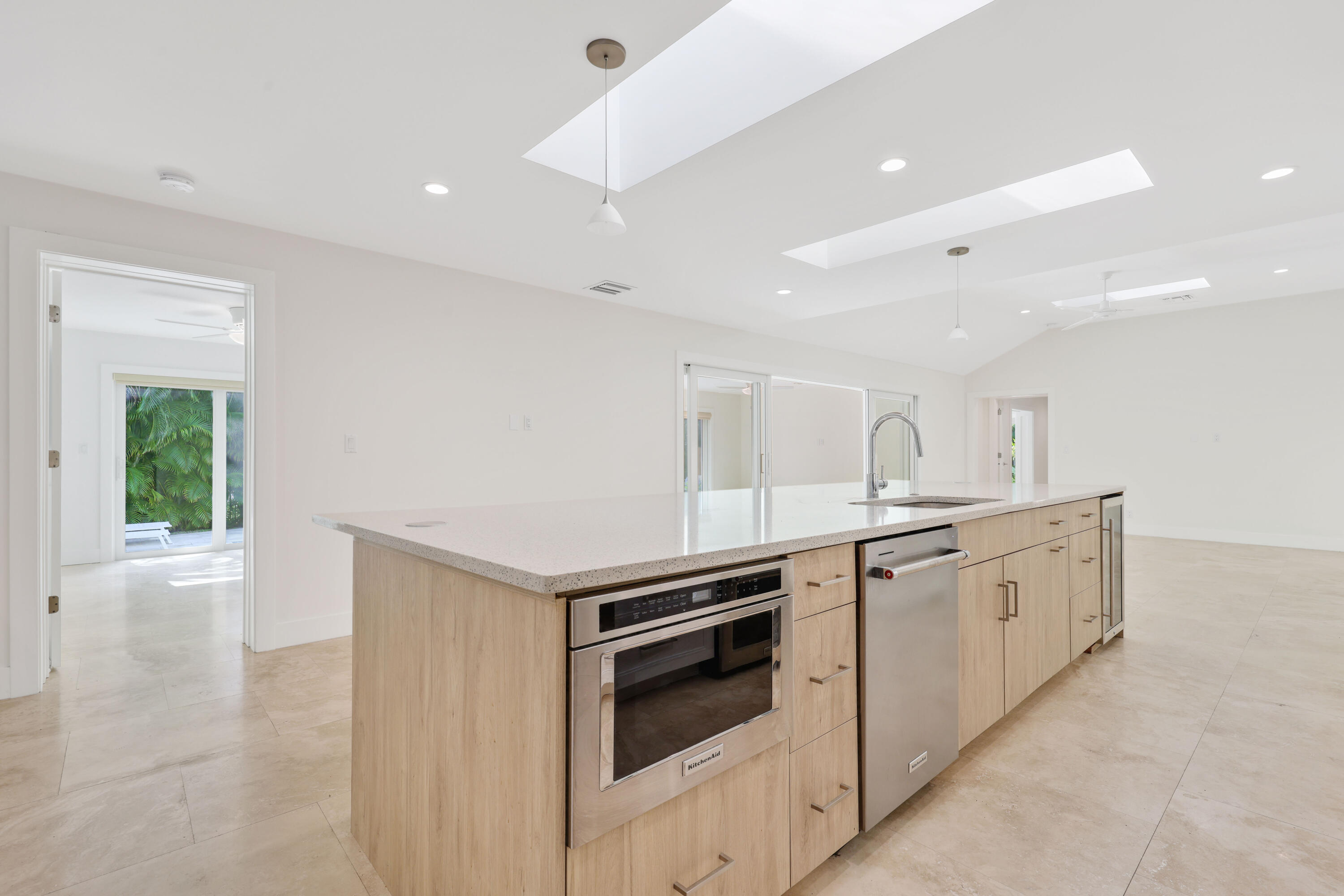 1386 S Atlantic, Lantana FL 33462