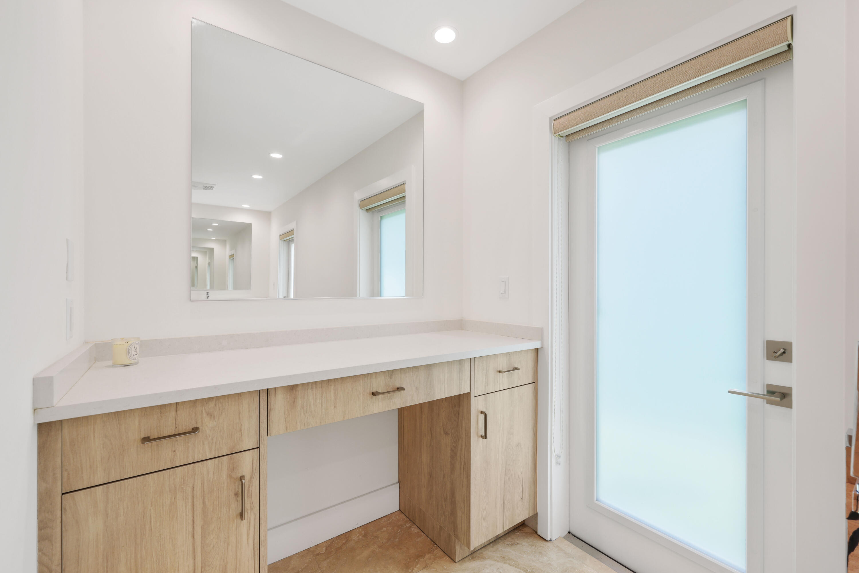 1386 S Atlantic, Lantana FL 33462
