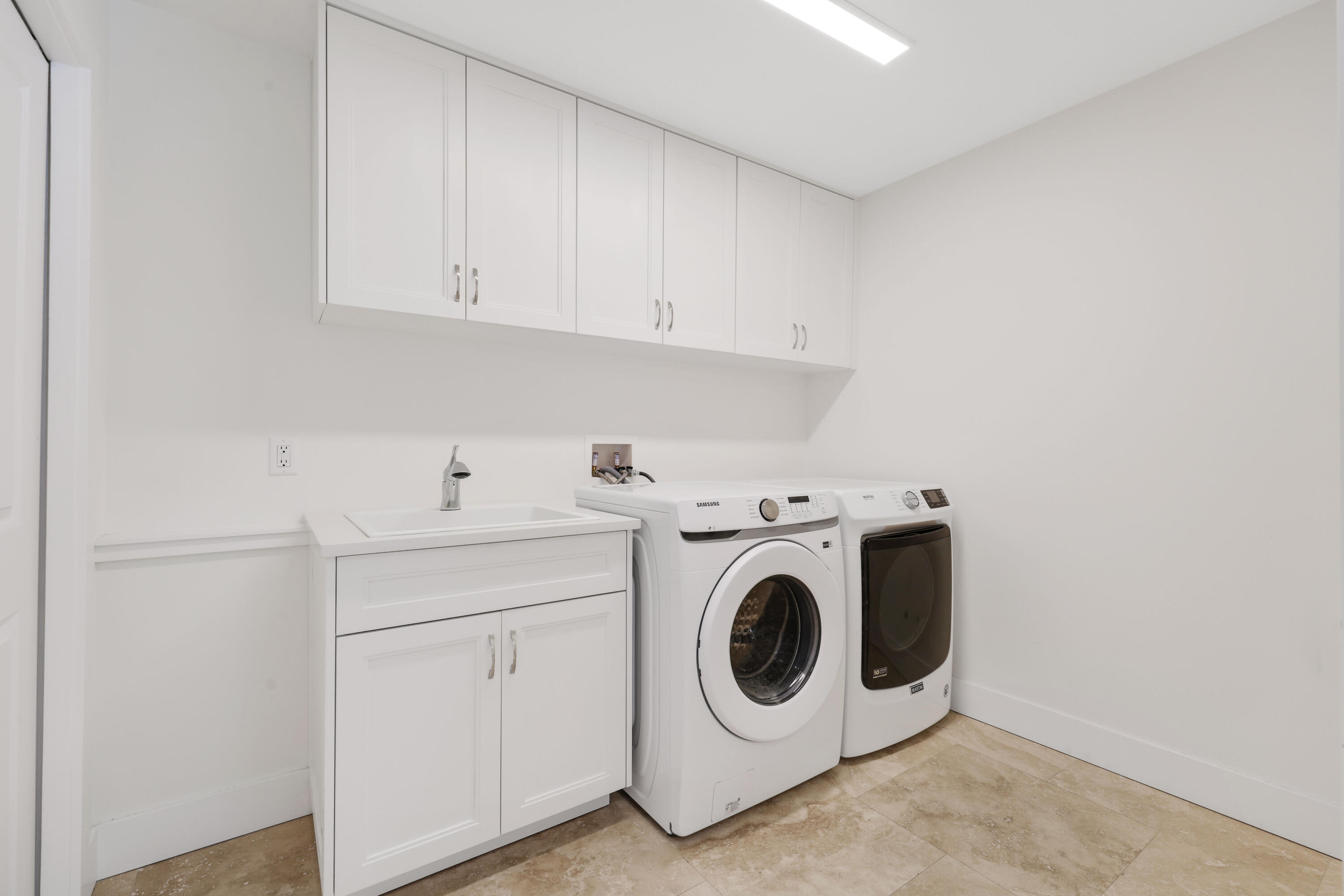 1386 S Atlantic, Lantana FL 33462