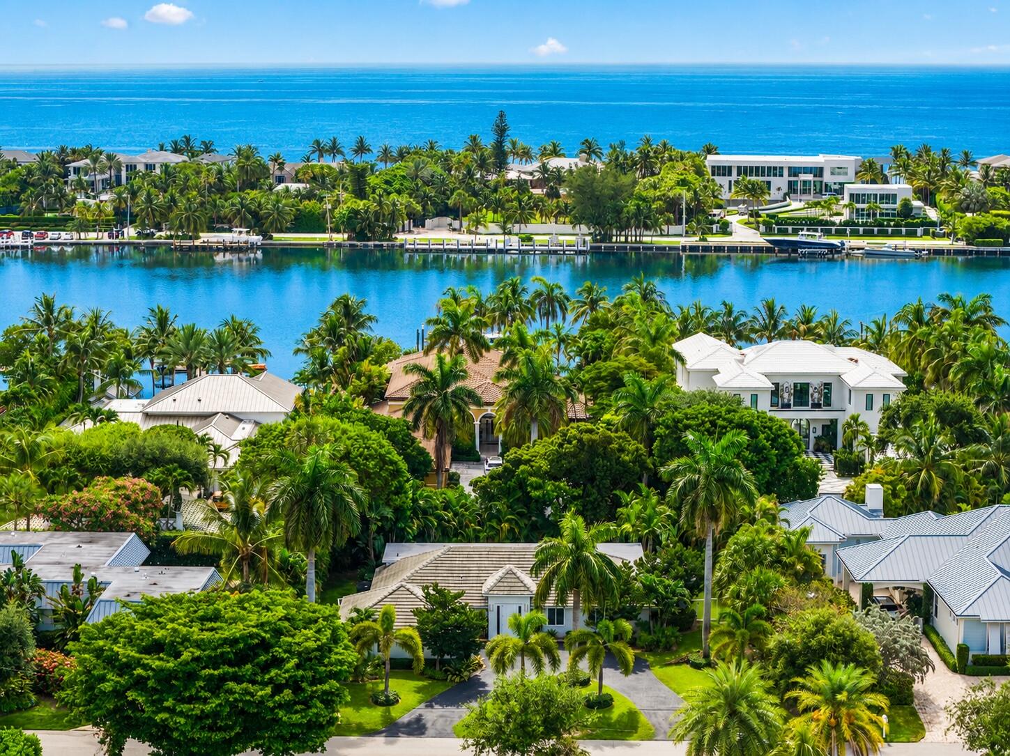1386 S Atlantic, Lantana FL 33462