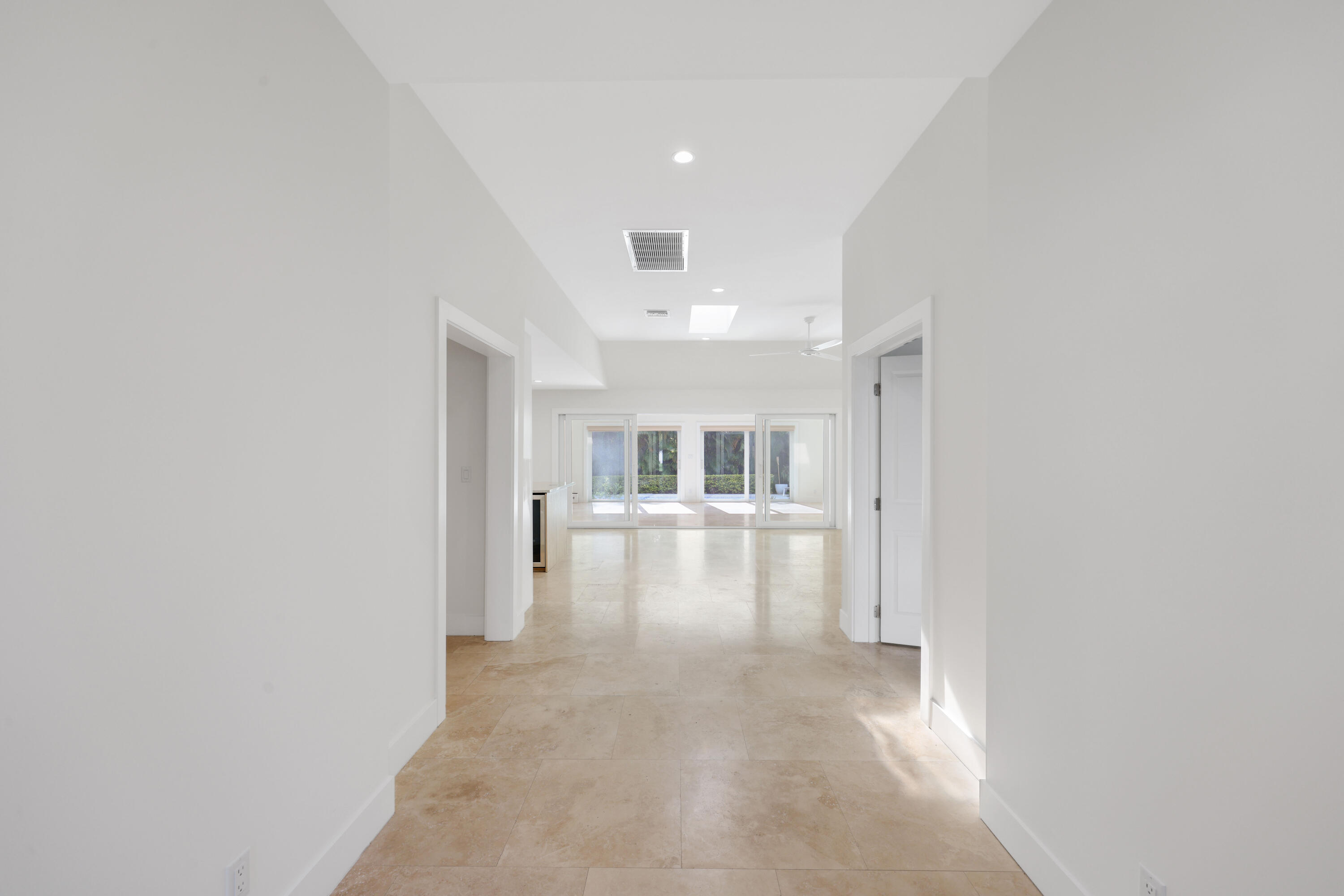 1386 S Atlantic, Lantana FL 33462