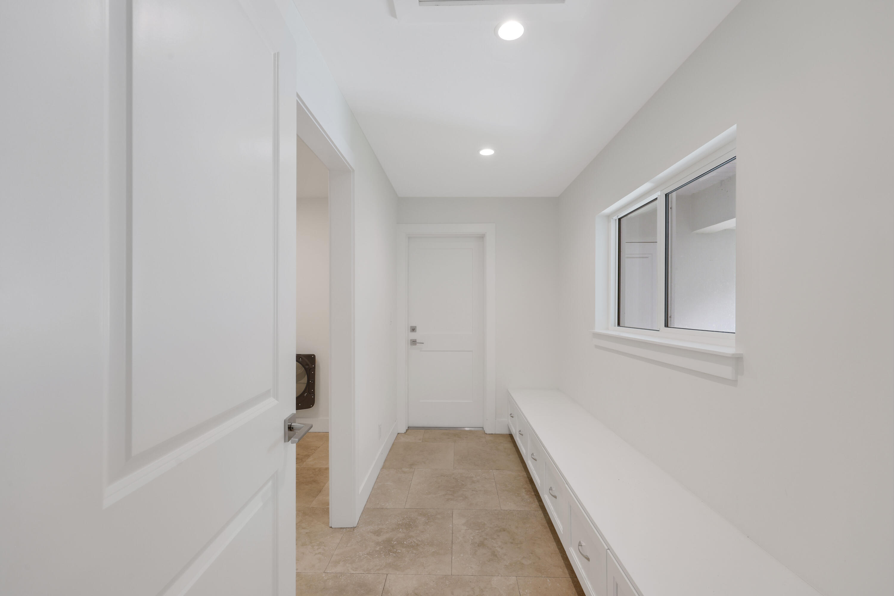 1386 S Atlantic, Lantana FL 33462