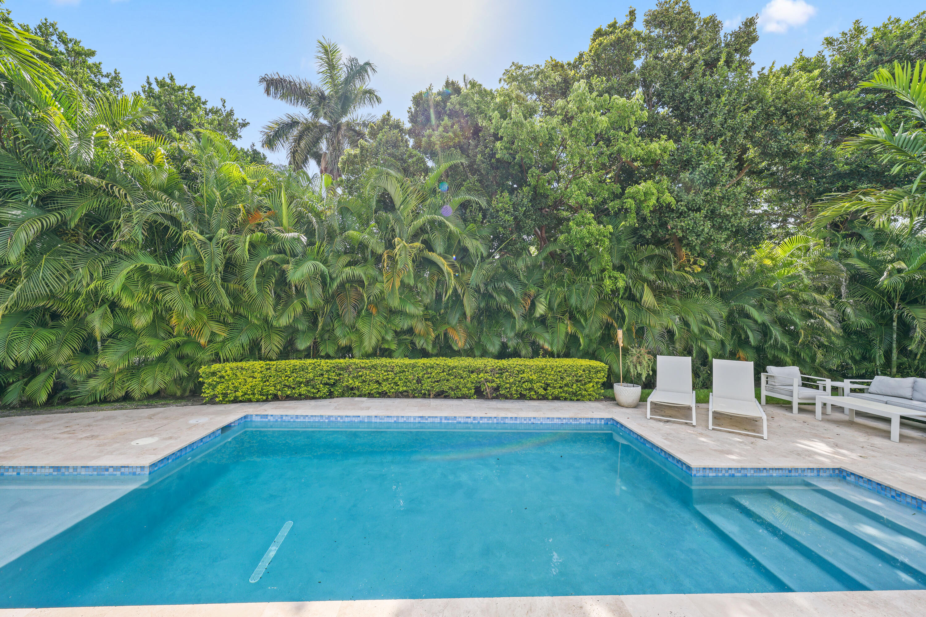 1386 S Atlantic, Lantana FL 33462