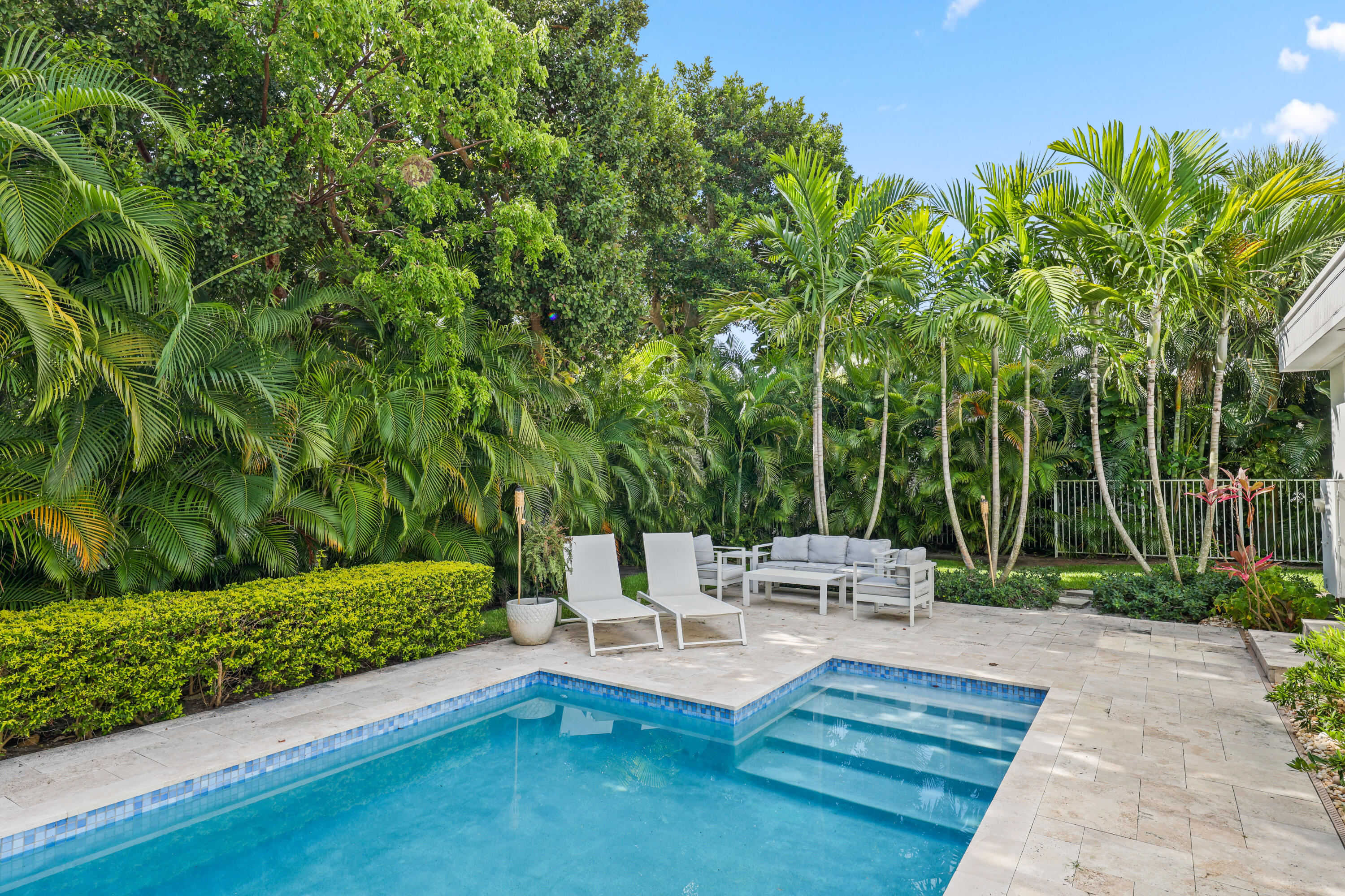 1386 S Atlantic, Lantana FL 33462