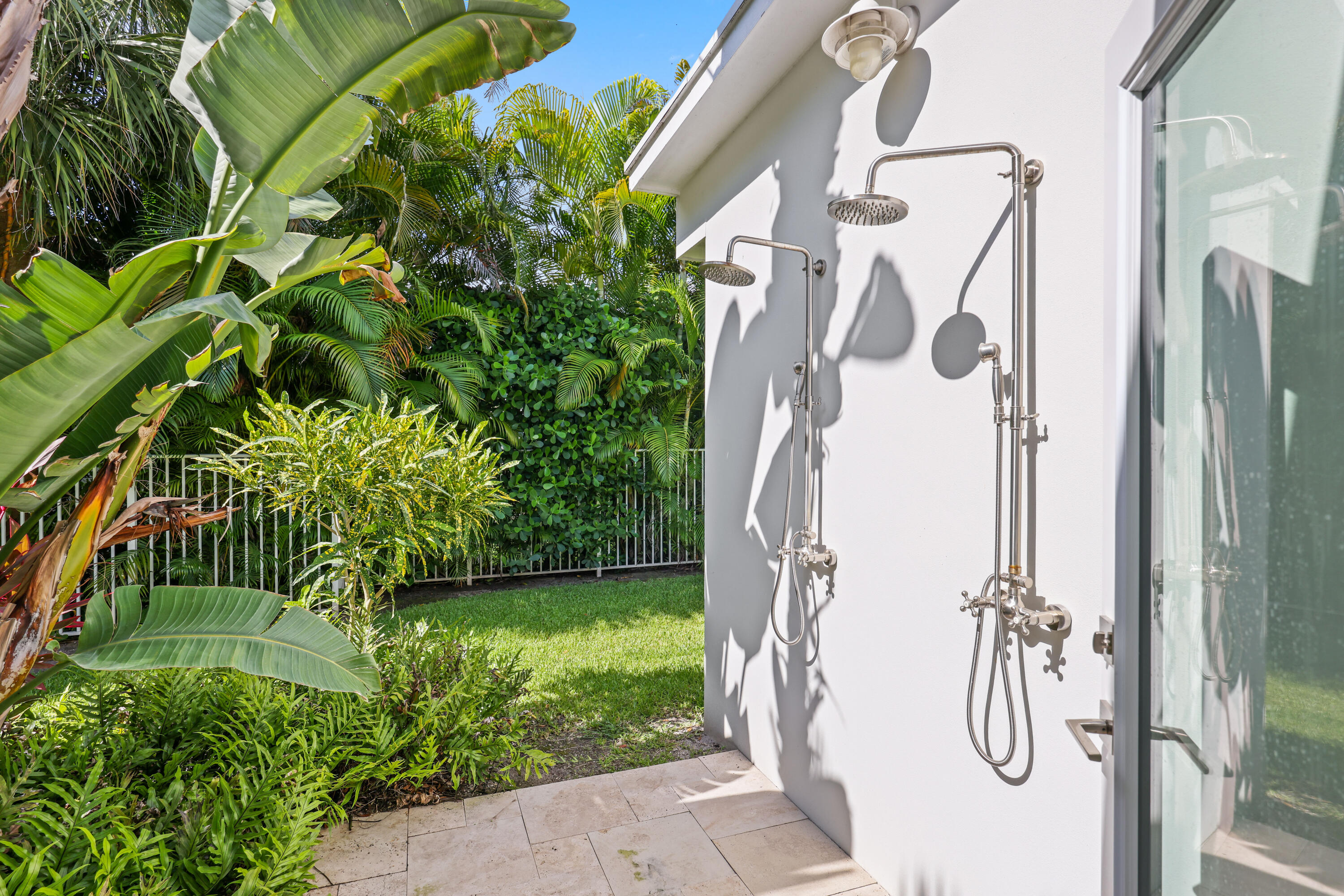 1386 S Atlantic, Lantana FL 33462