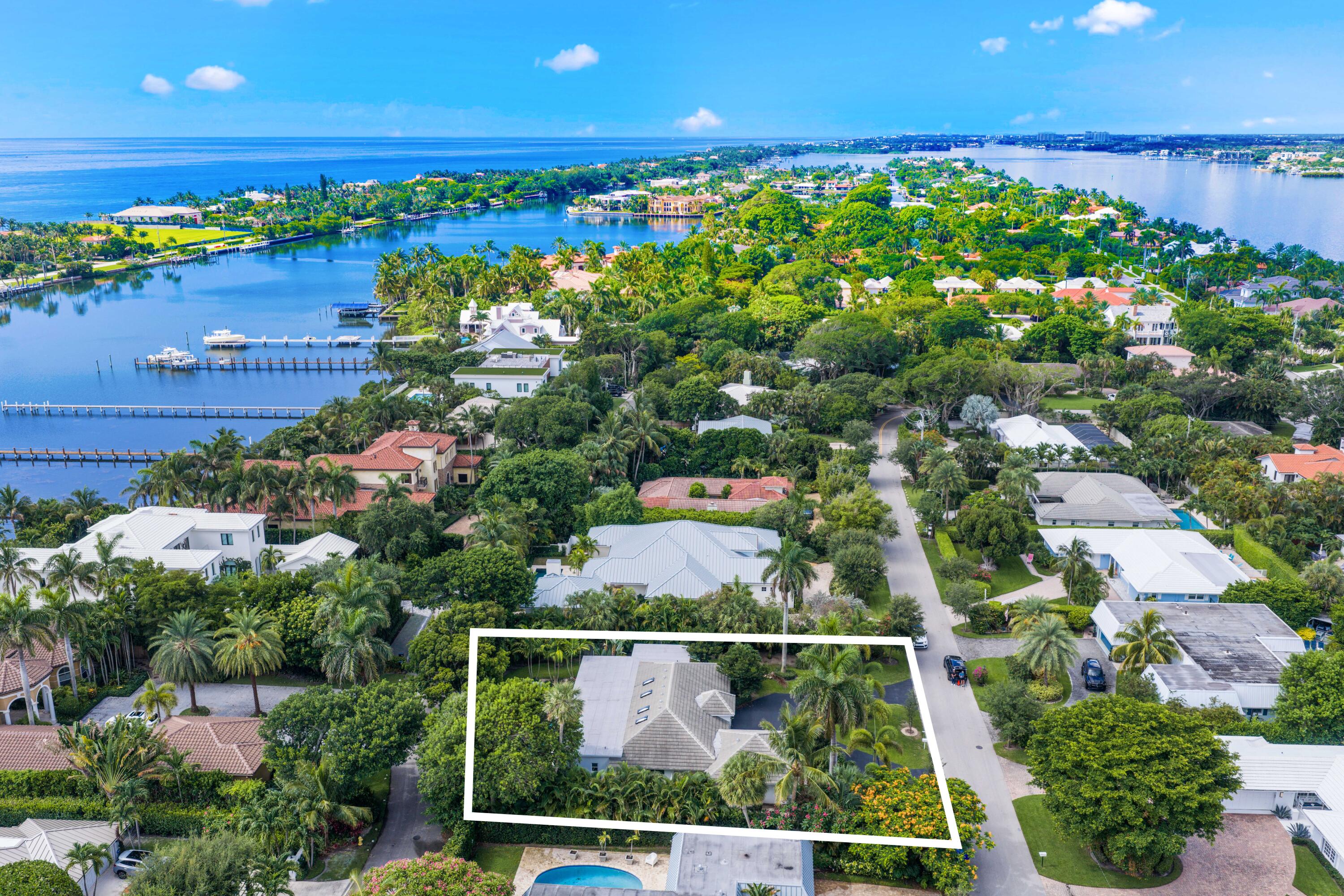1386 S Atlantic, Lantana FL 33462