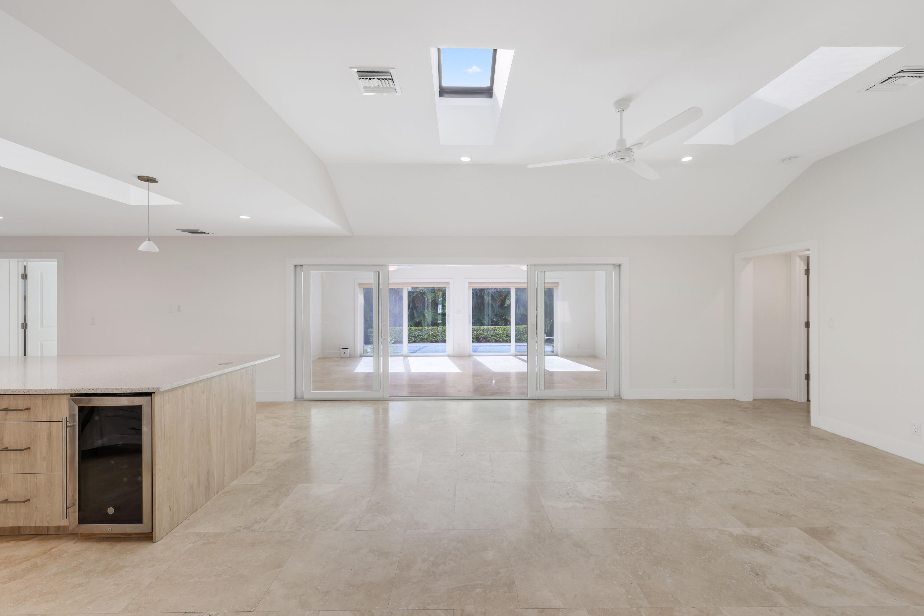 1386 S Atlantic, Lantana FL 33462