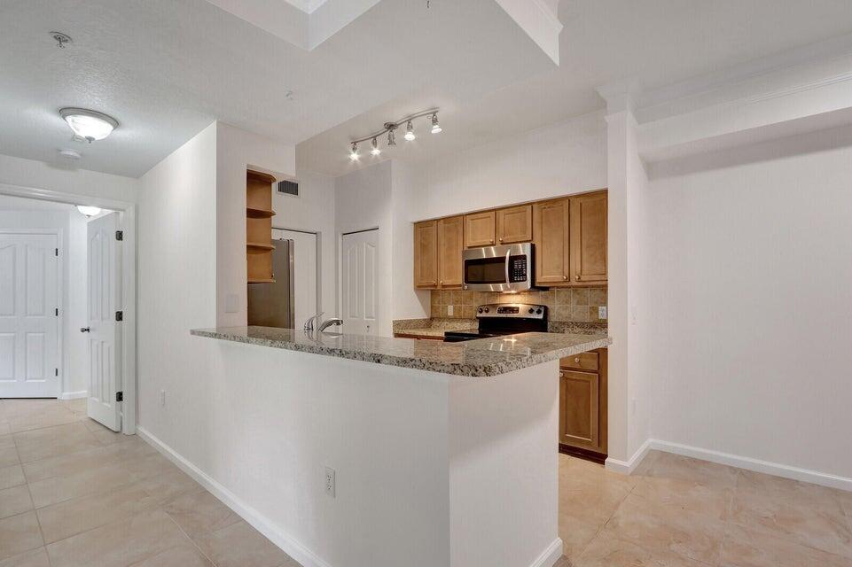 7101 MYRTLEWOOD, Palm Beach Gardens FL 33418